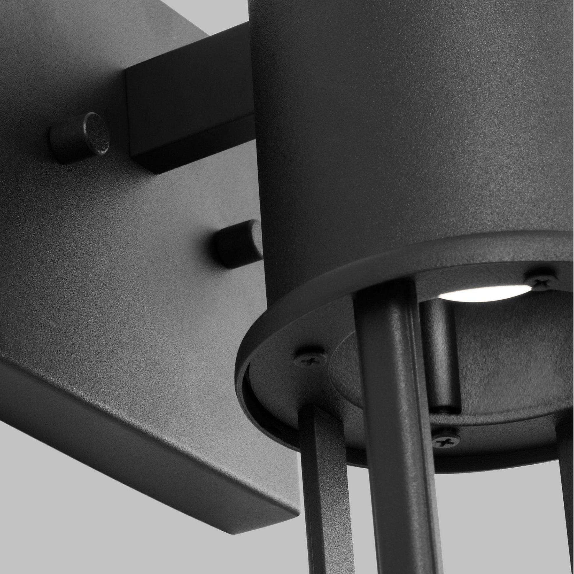 Union 16" Medium LED Outdoor Wall Lantern, Black Finish - Bees Lighting
