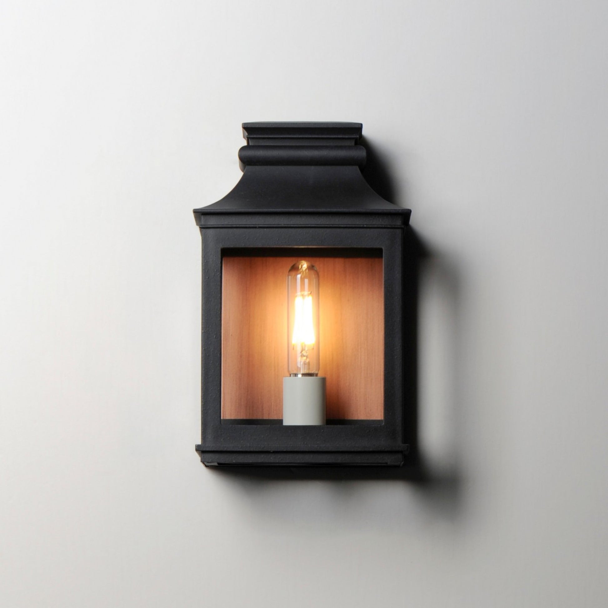 Savannah VX 13" Outdoor Wall Sconce, Antique Copper & Black Finish - Bees Lighting