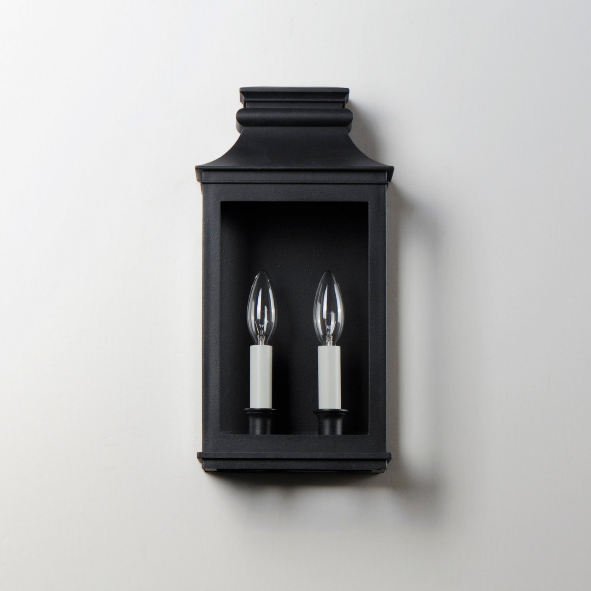 Savannah VX 15" 2-Light Outdoor Wall Sconce, Black Oxide Finish - Bees Lighting
