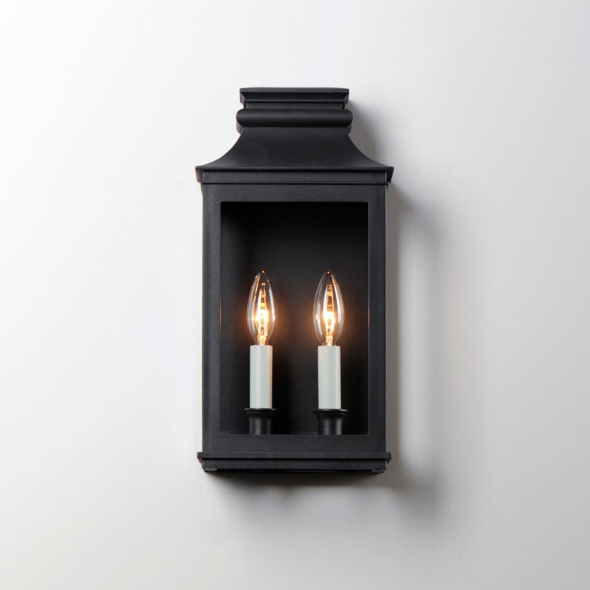 Savannah VX 15" 2-Light Outdoor Wall Sconce, Black Oxide Finish - Bees Lighting