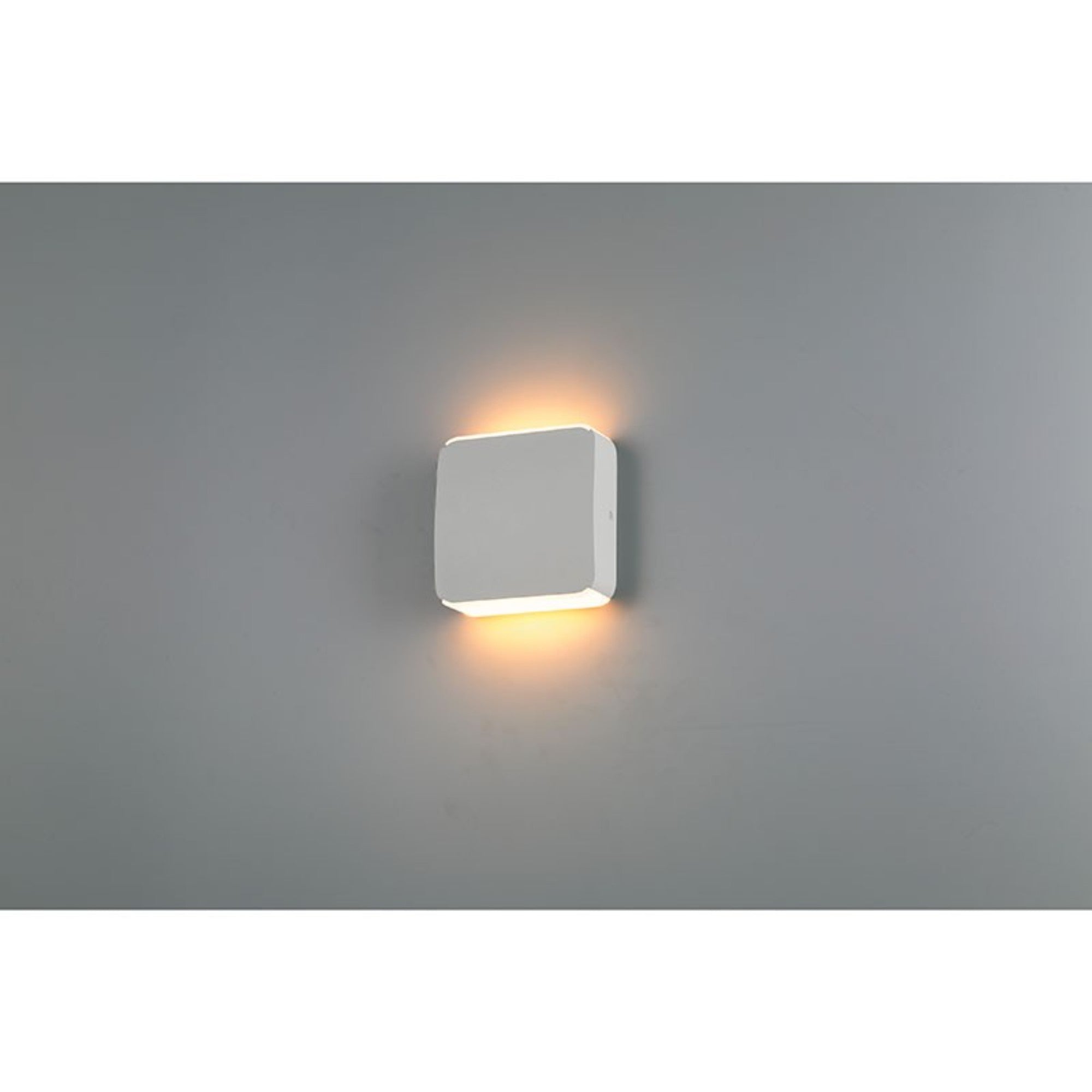 Newport 6" LED Outdoor Wall Sconce, Satin Finish - Bees Lighting