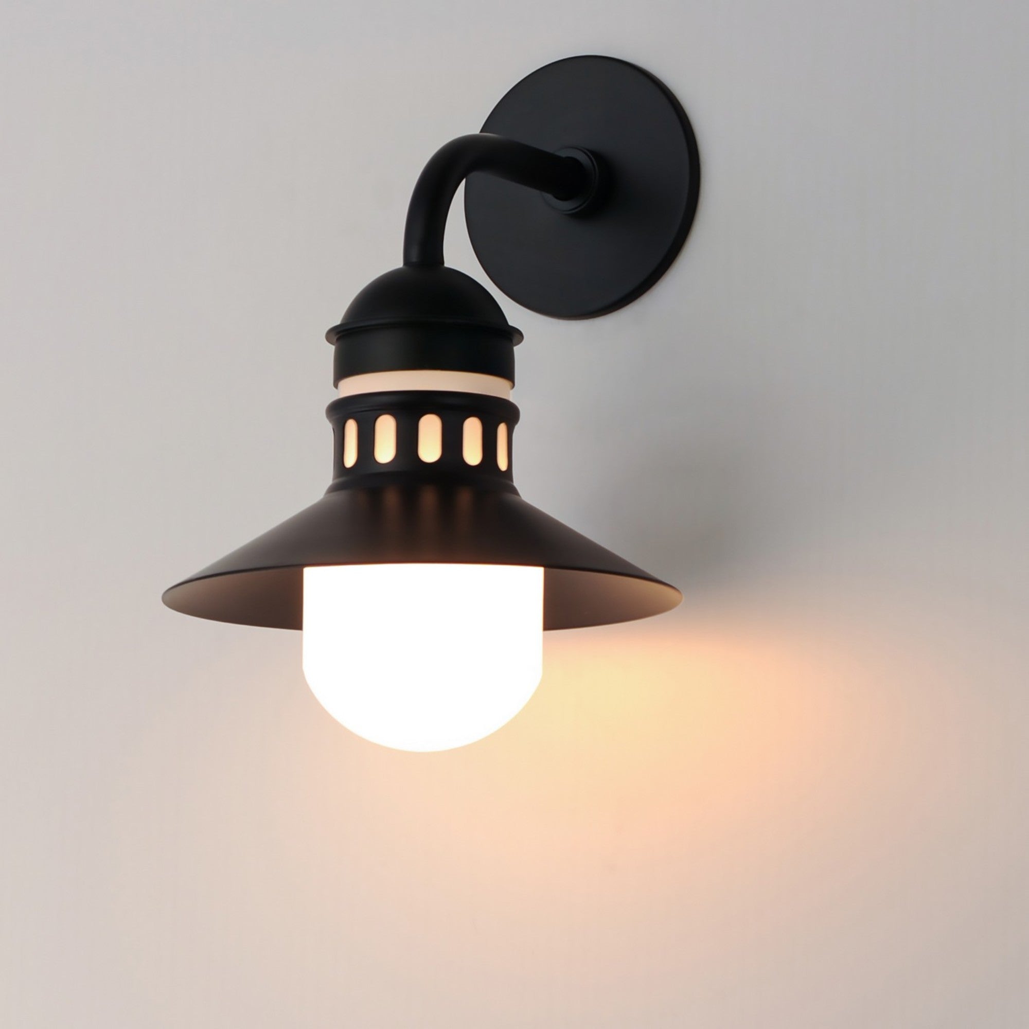 Admiralty 15" Outdoor Wall Sconce, Black Finish - Bees Lighting