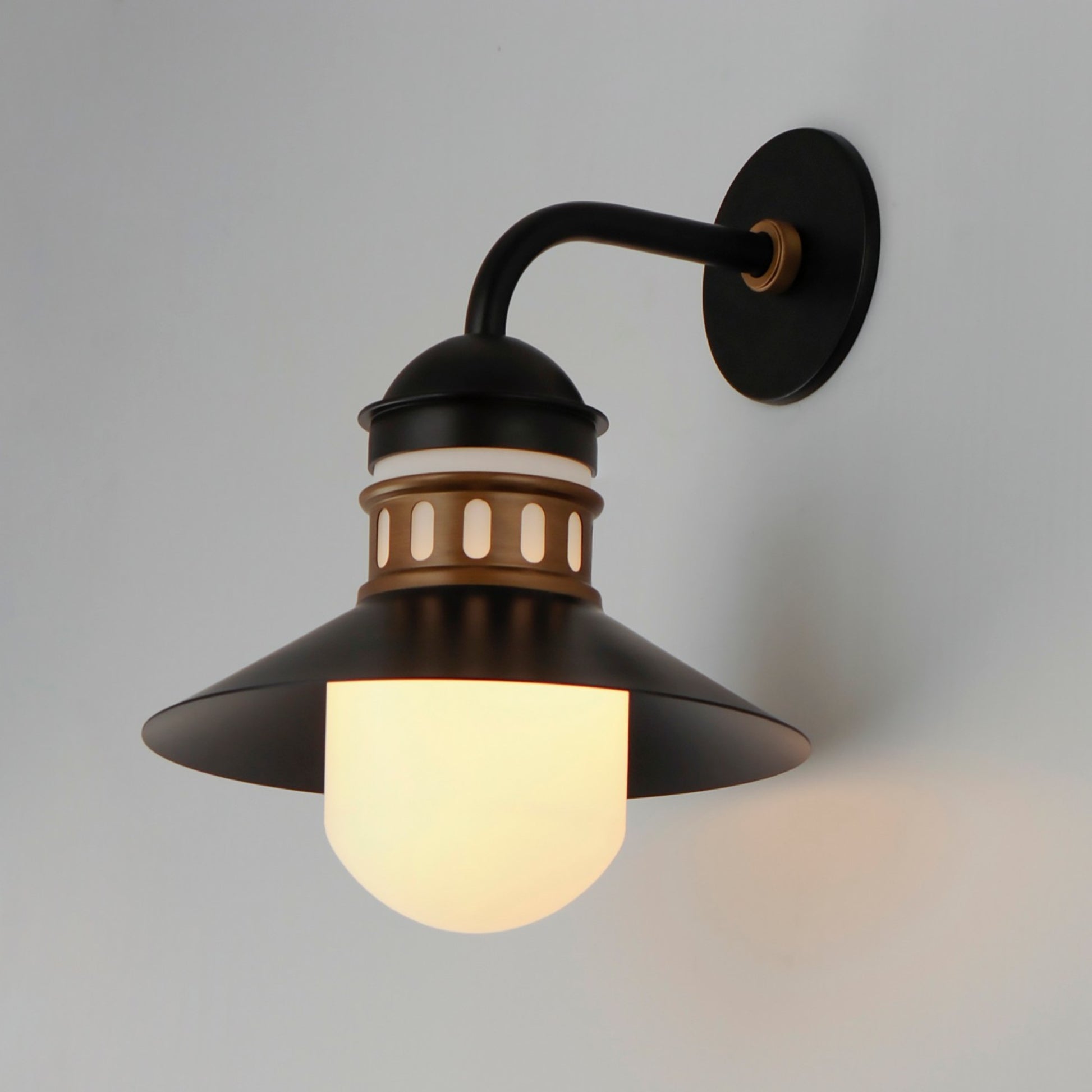 Admiralty 17" Outdoor Wall Sconce, Black & Antique Brass Finish - Bees Lighting
