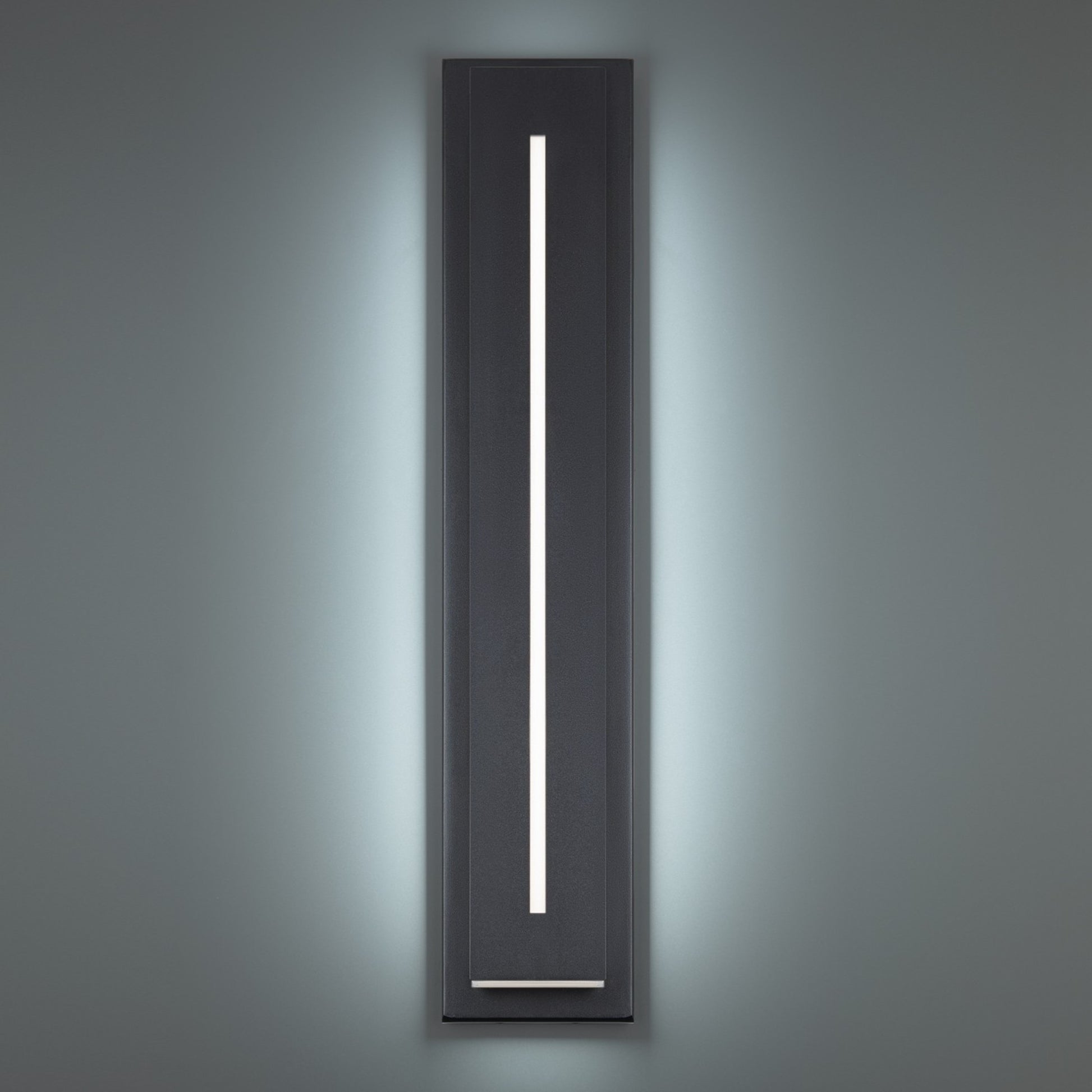 Midnight 36" LED Outdoor Wall Sconce, 3500K, Black Finish - Bees Lighting