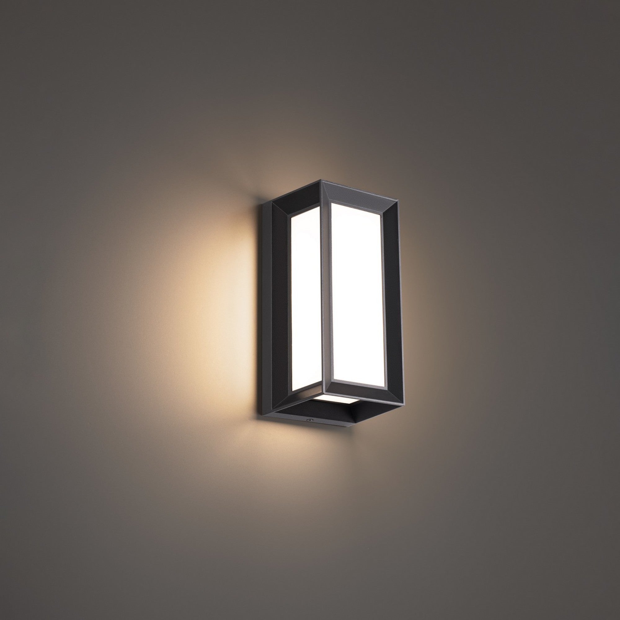 Argo 16" LED Outdoor Wall Sconce, Black Finish - Bees Lighting