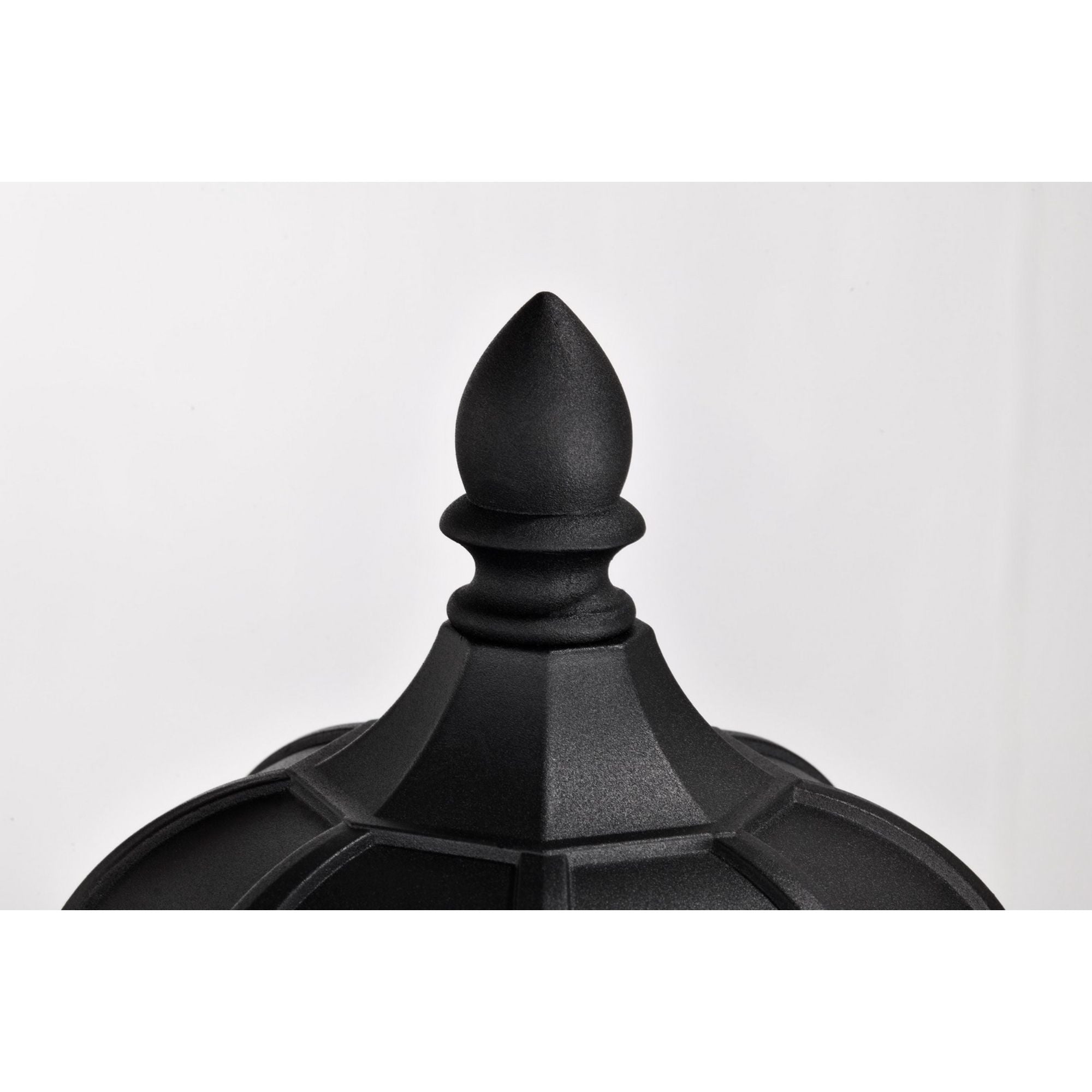 East River 20" Lamp Post, Matte Black Finish - Bees Lighting