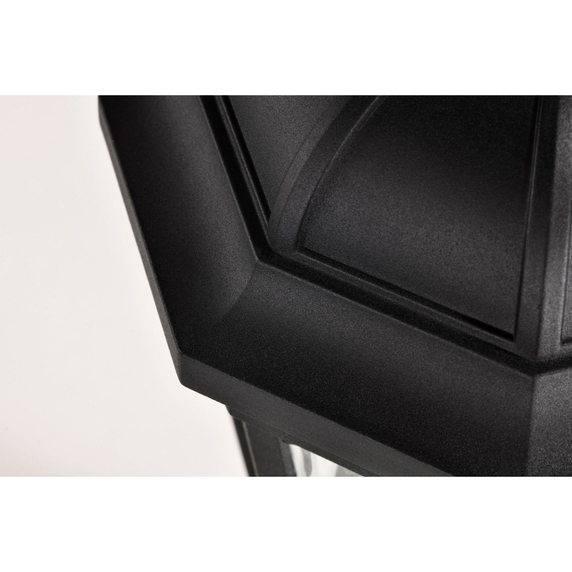 East River 20" Lamp Post, Matte Black Finish - Bees Lighting
