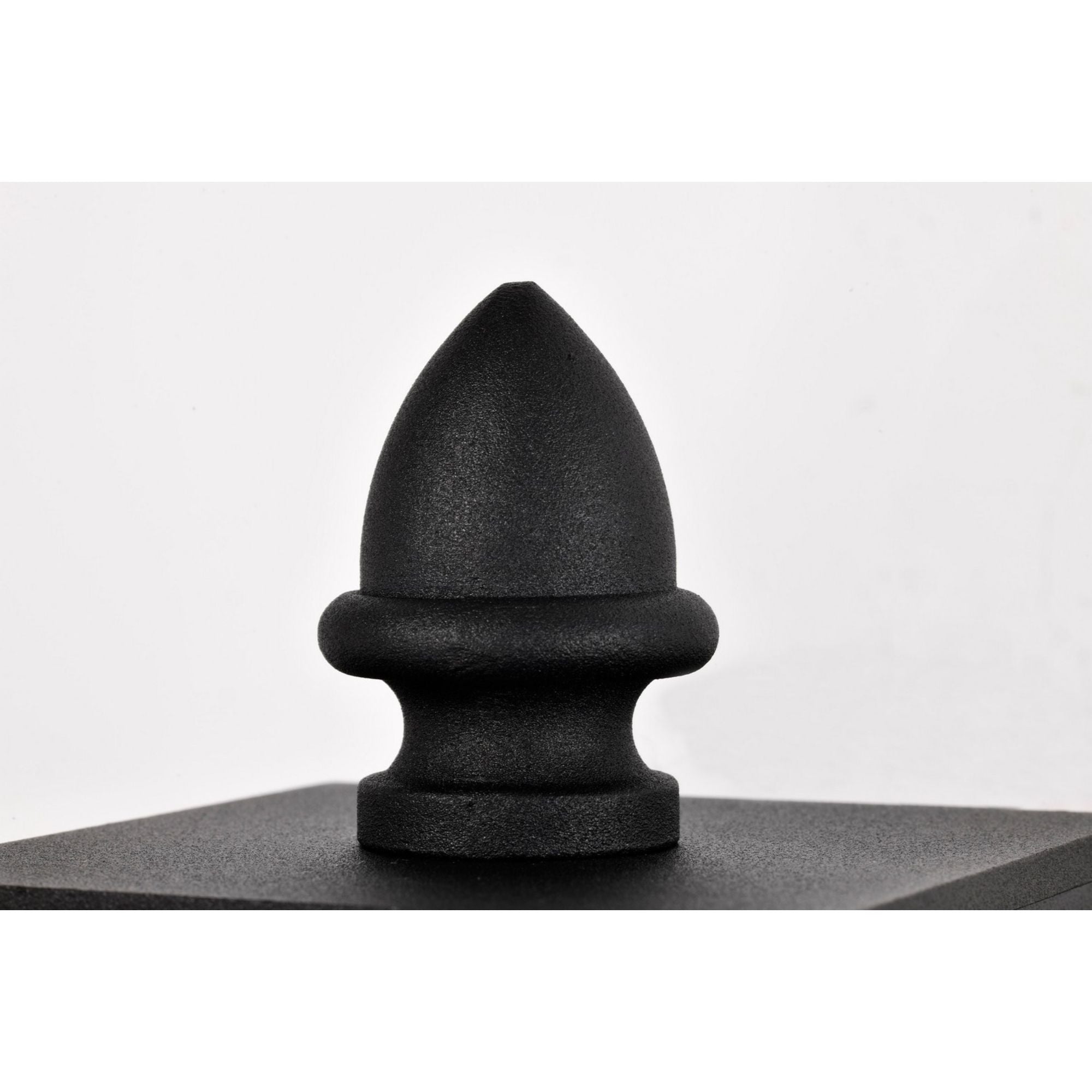 Austen 17" Outdoor Wall Light, Matte Black Finish - Bees Lighting