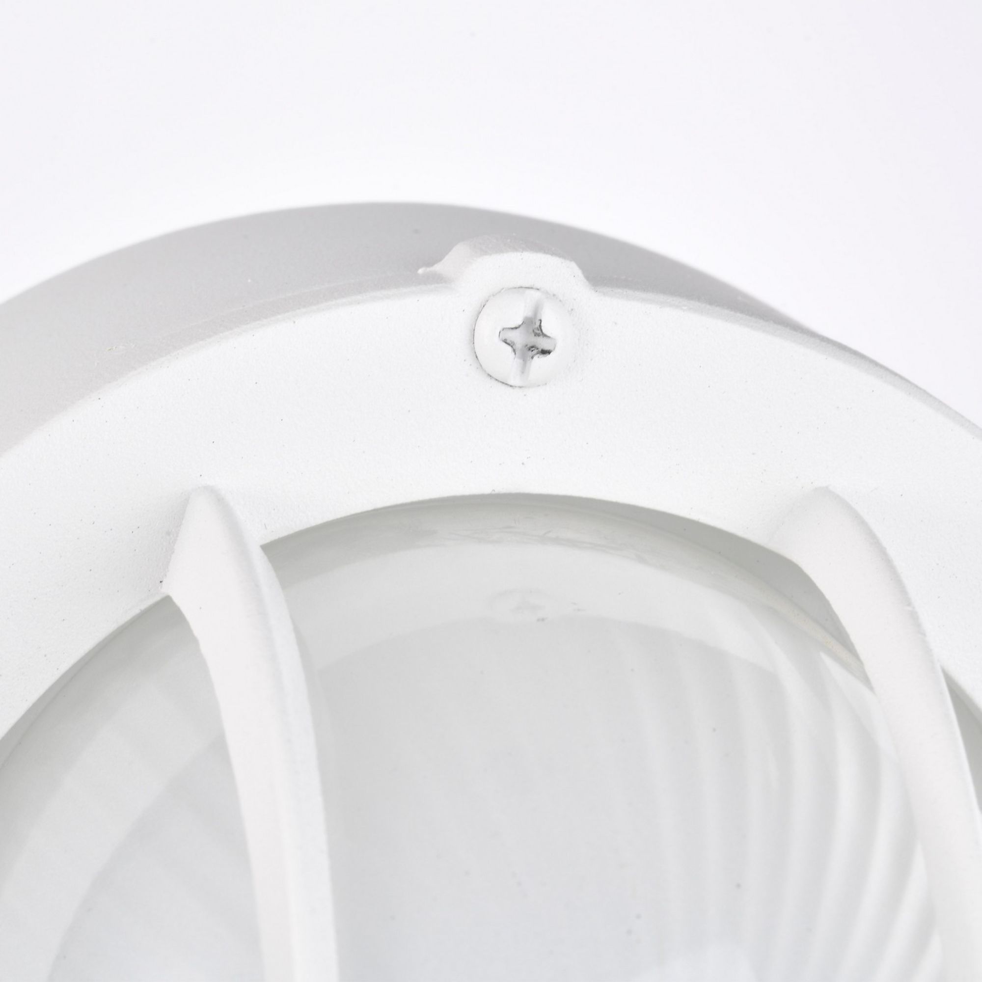 8.5" LED Oval Bulk Head, 800 Lm, 3000K, White - Bees Lighting