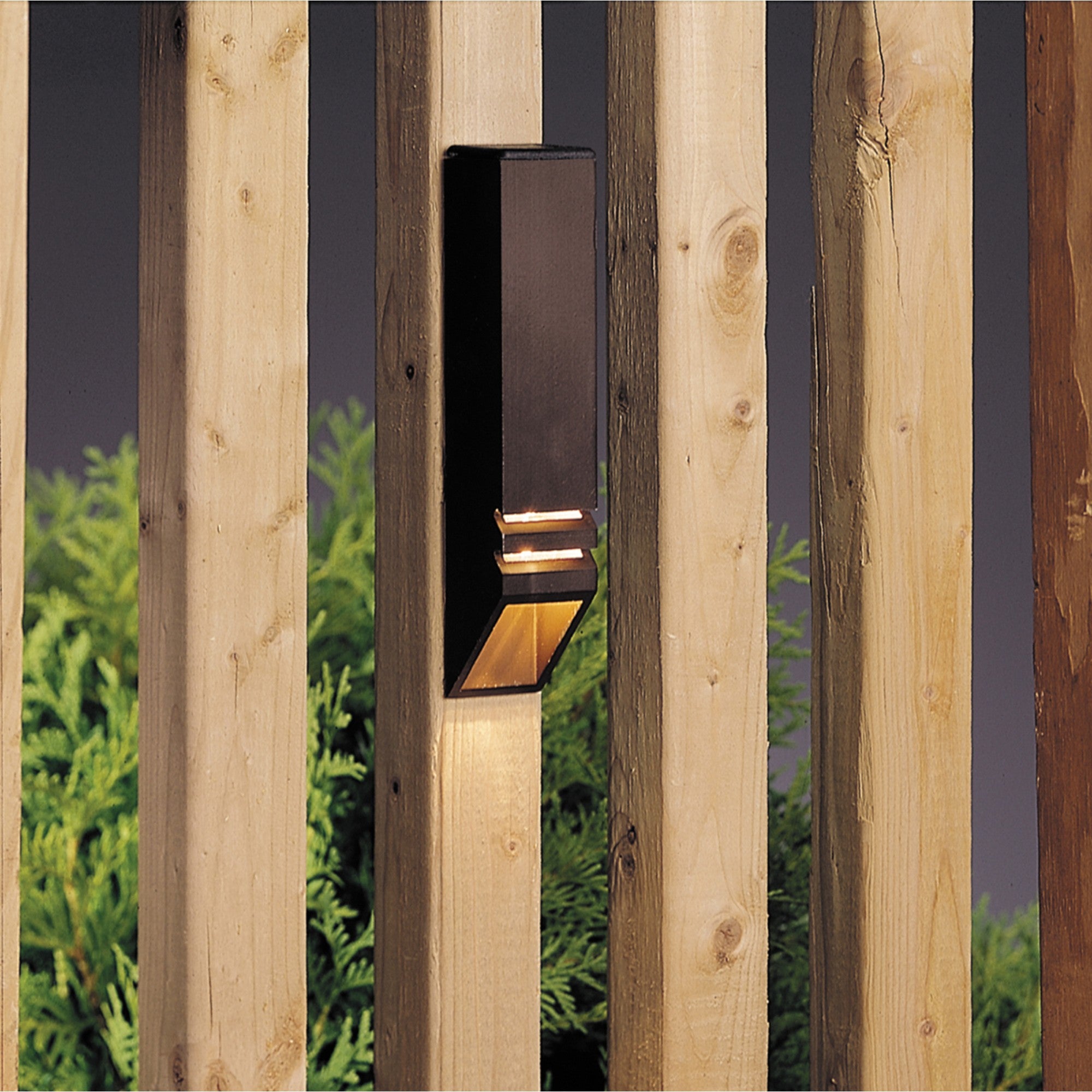 Louvered Deck Light - Bees Lighting