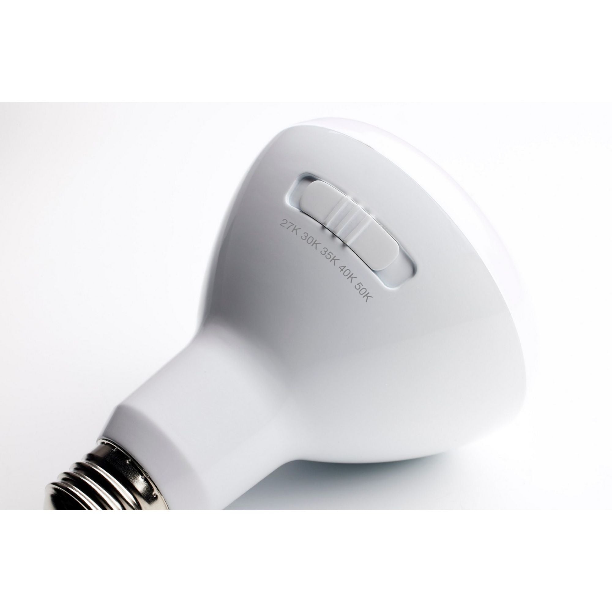 R30/BR30 LED Bulb, 9 Watts, 700 Lumens, 27K|30K|40K|50K, E26 Base, 100° Flood, 6 Pack - Bees Lighting