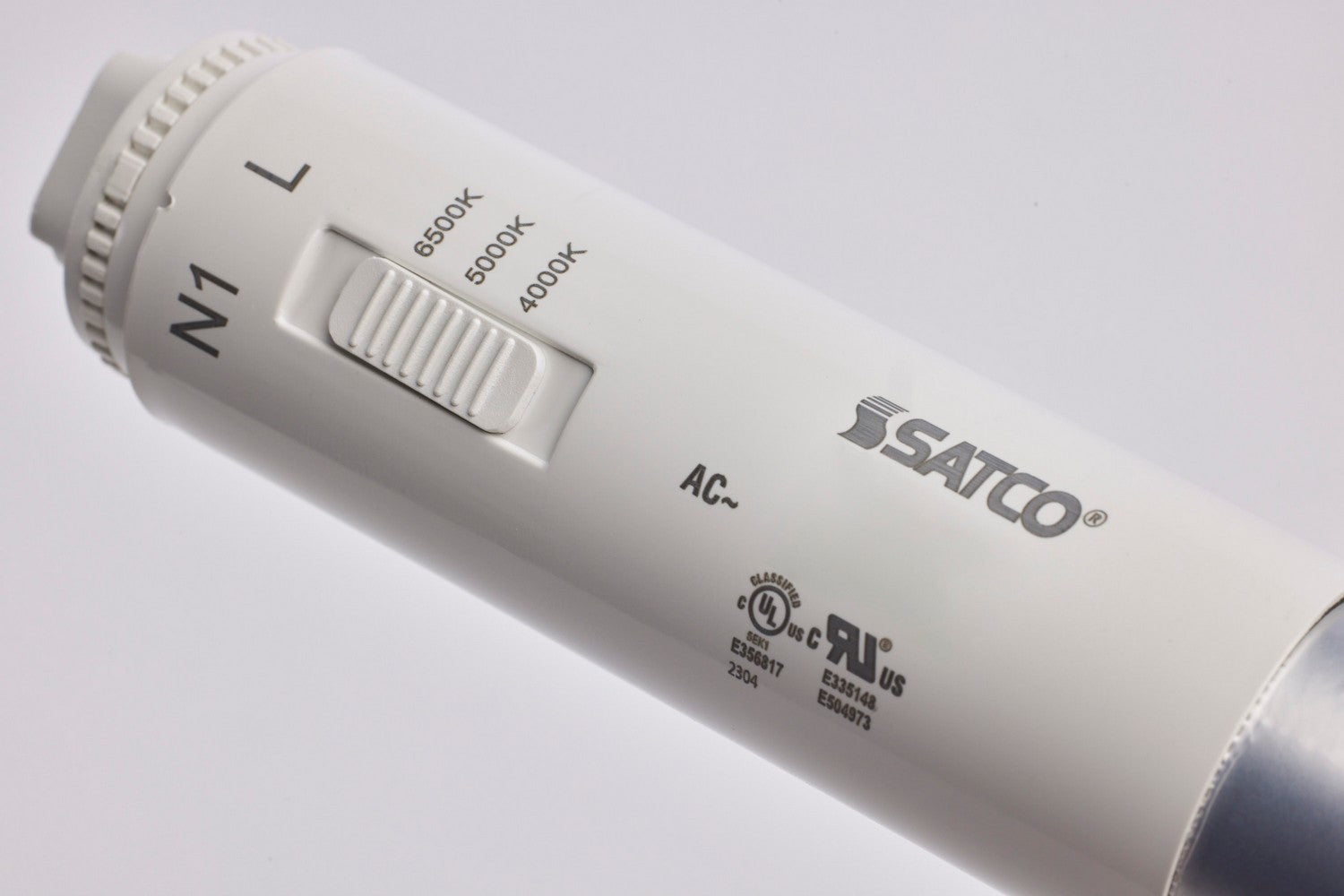 24 Inch LED T8 Sign Tube, 9 Watts, 1300 Lumens, 40K|50K|65K, 360°, R17D Base - Bees Lighting