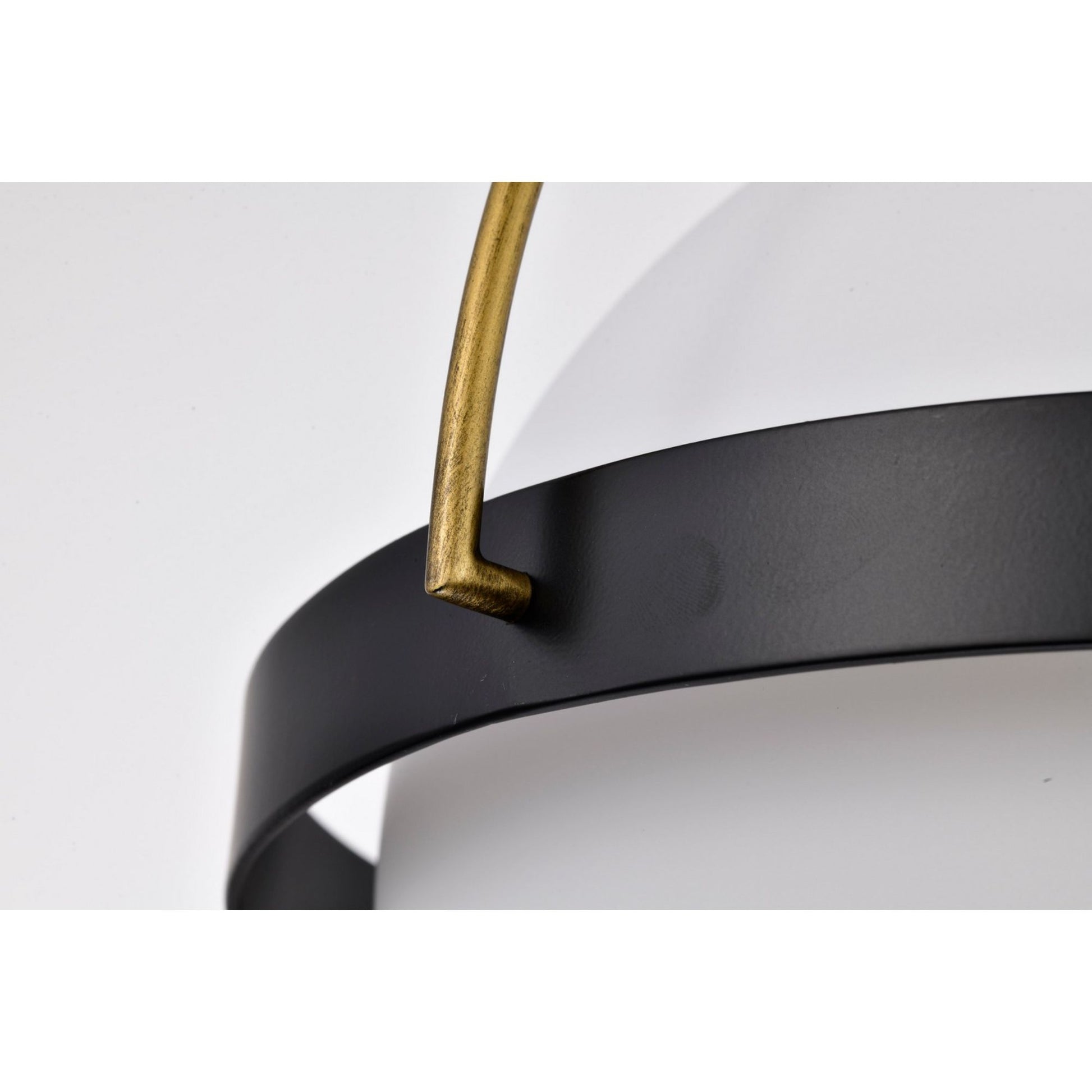 Lakeshore 18" Pendant, Matte Black Finish - Bees Lighting