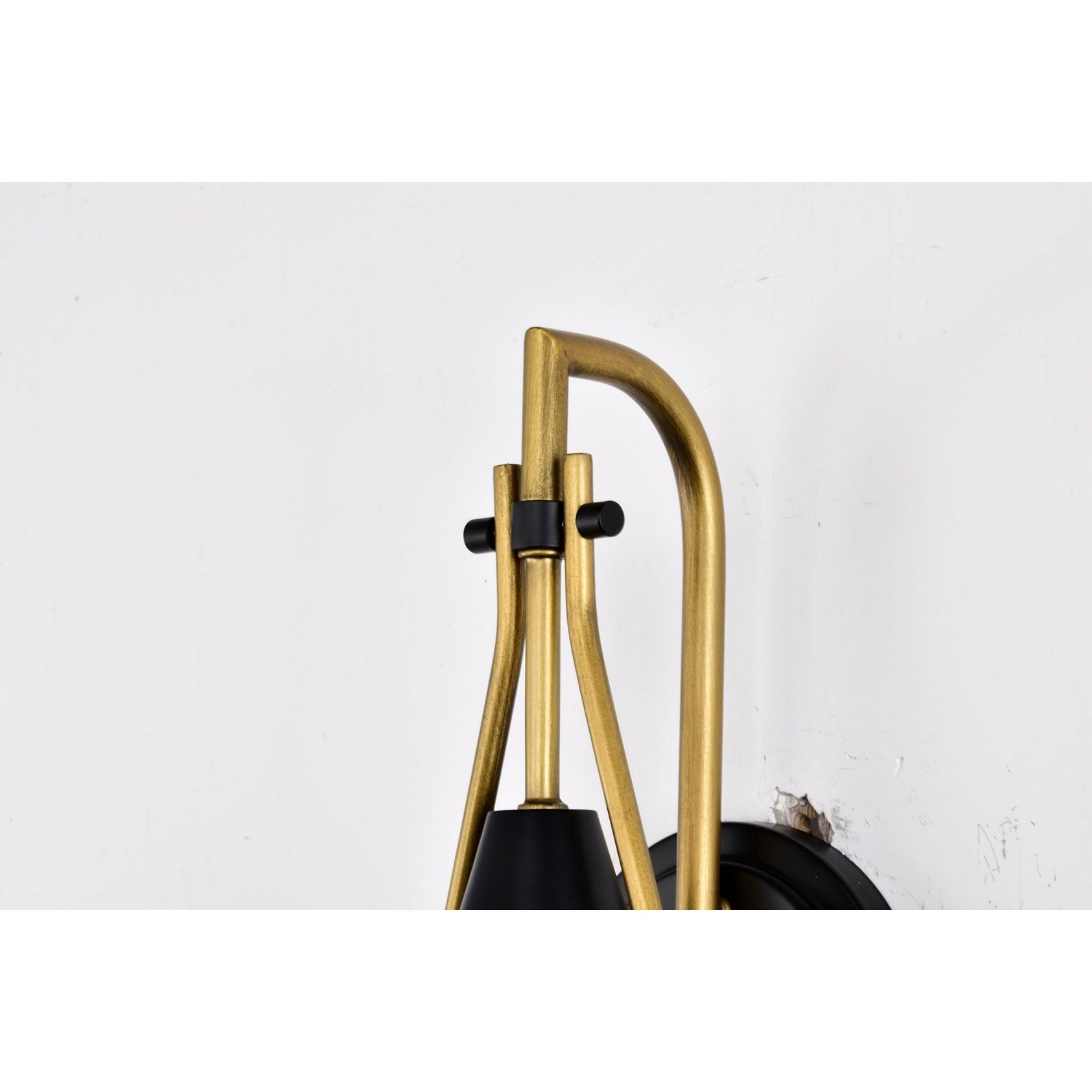Admiral 15" Wall Sconce, Matte Black and Natural Brass Finish - Bees Lighting