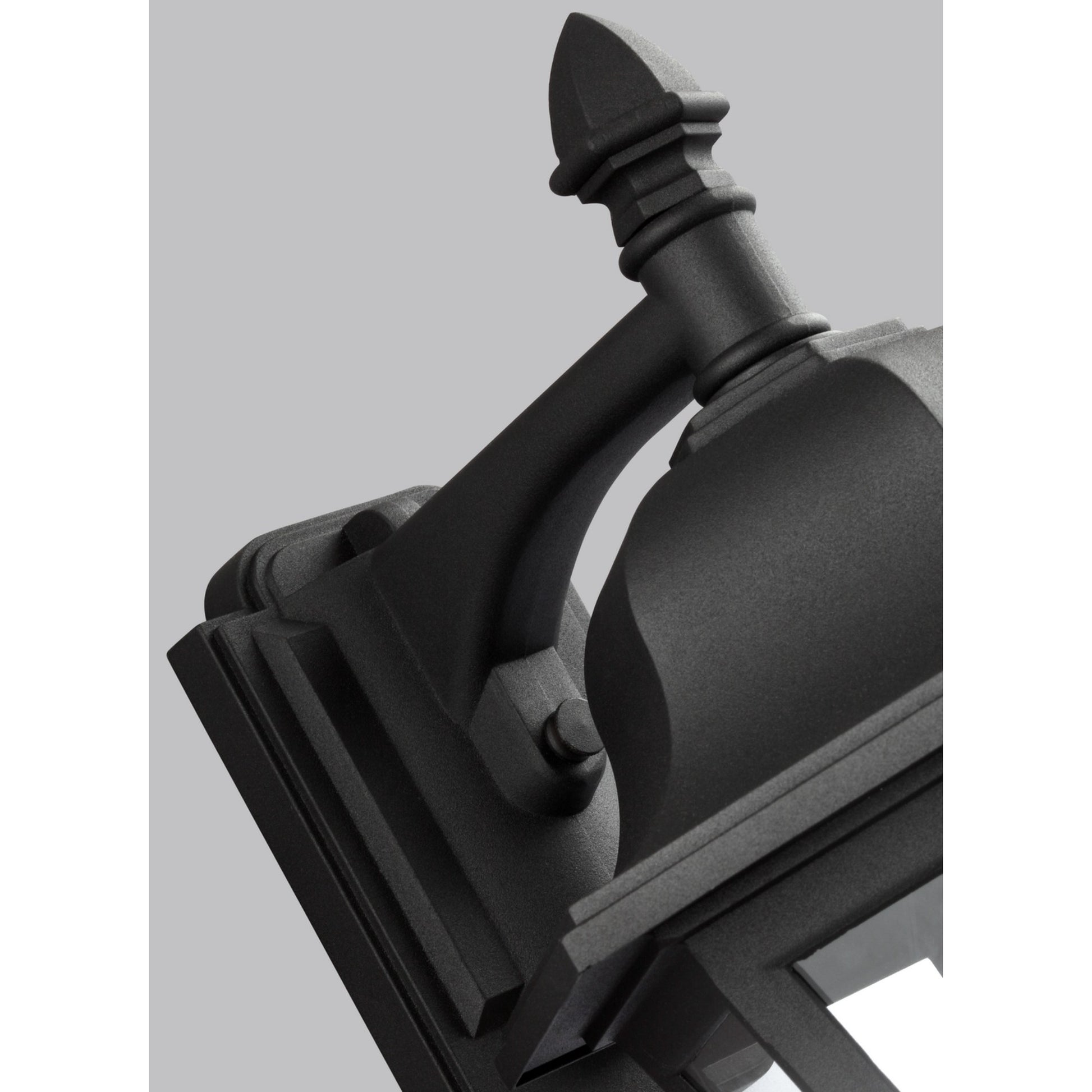 Brentwood 18" Outdoor Wall Lantern, Black Finish - Bees Lighting