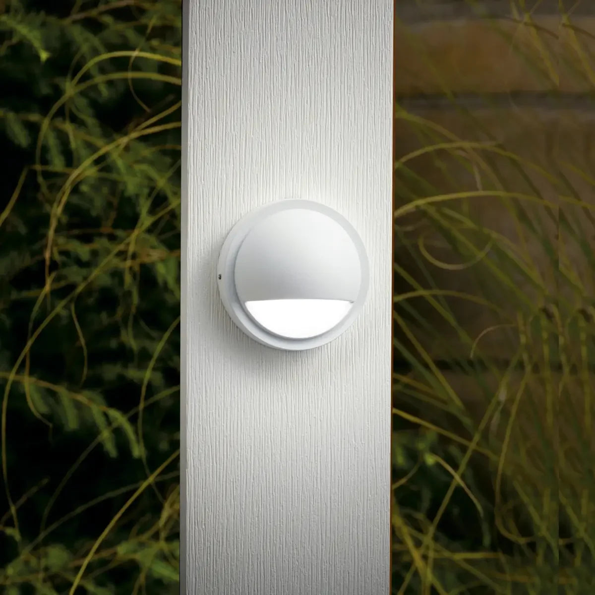 Half Moon Deck Light - Bees Lighting
