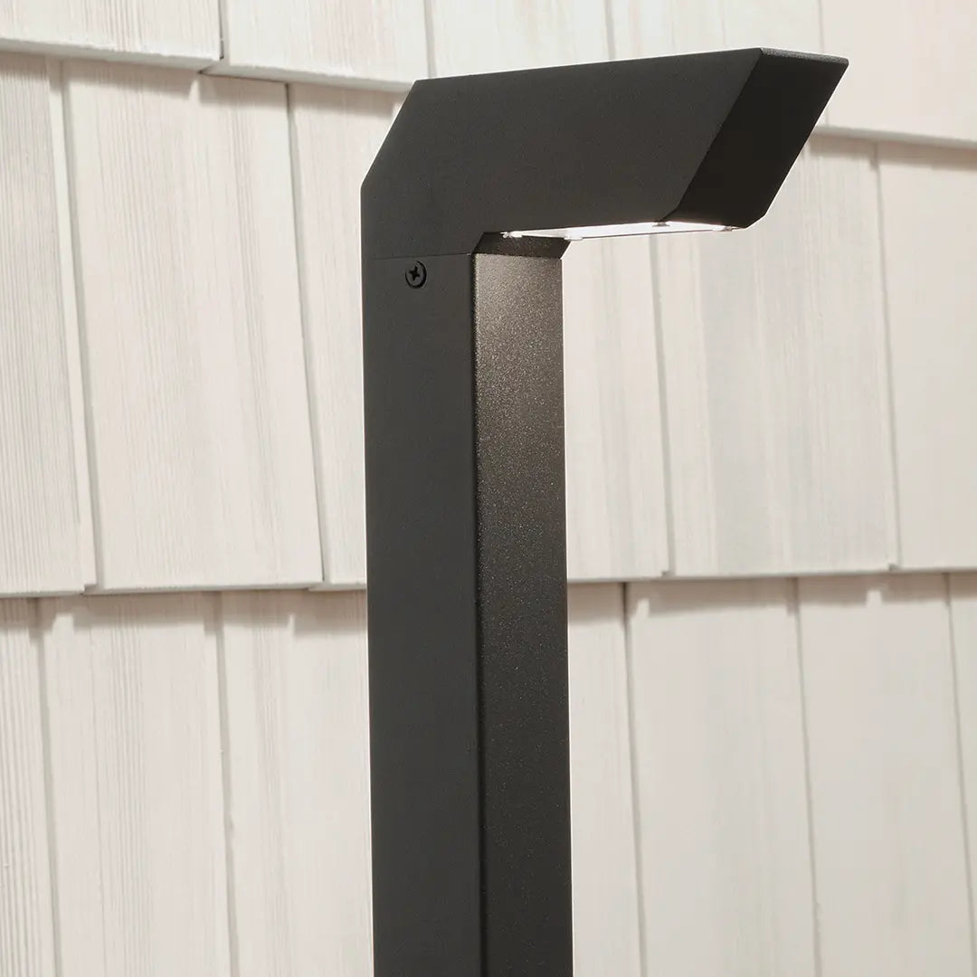LED Right Angle Path Light, Textured Black - Bees Lighting