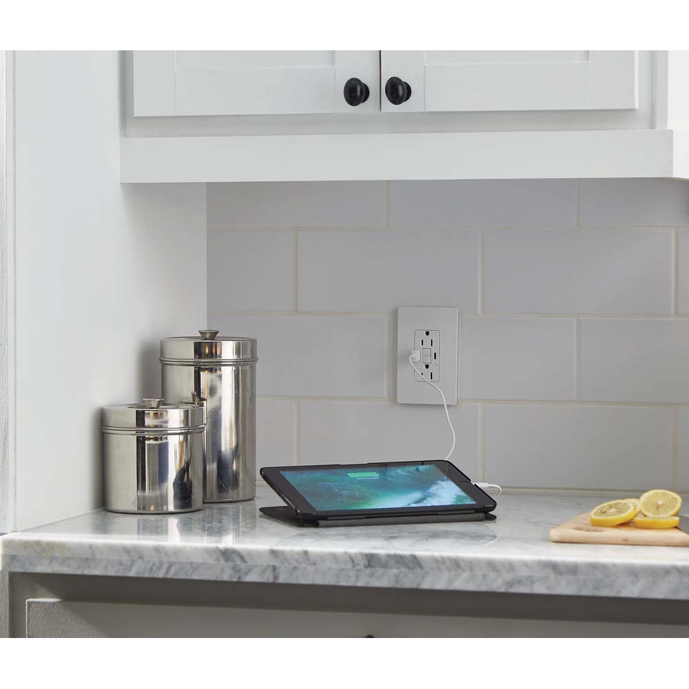 radiant Tamper-Resistant 15A Duplex Self-Test GFCI Receptacles, USB Type A/C, White - Bees Lighting