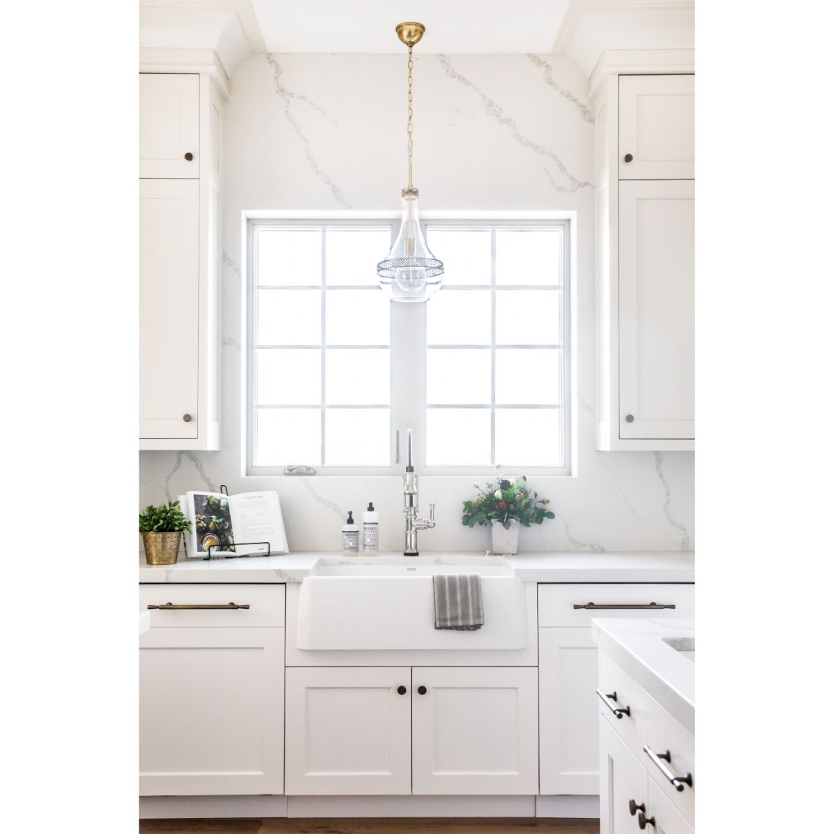 Hagen 10 In. Pendant Light Brass Finish - Bees Lighting