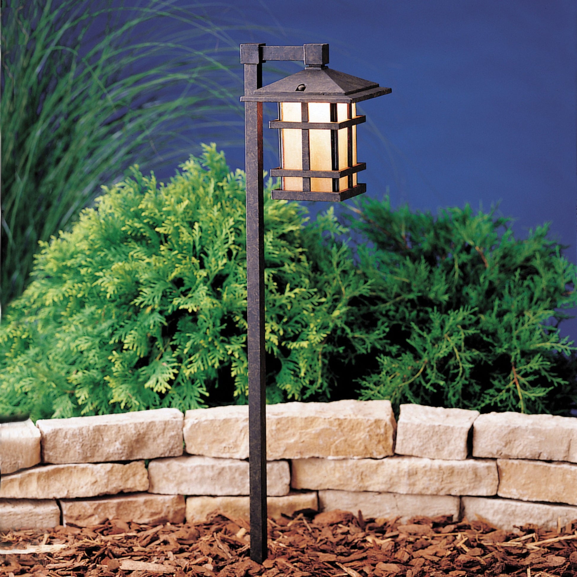 120V Cross Creek Path Light, Aged Bronze - Bees Lighting