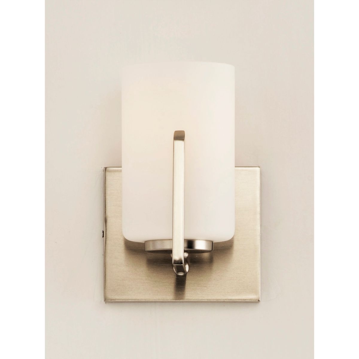 Dart 8 in. Armed Sconce Nickel Finish - Bees Lighting