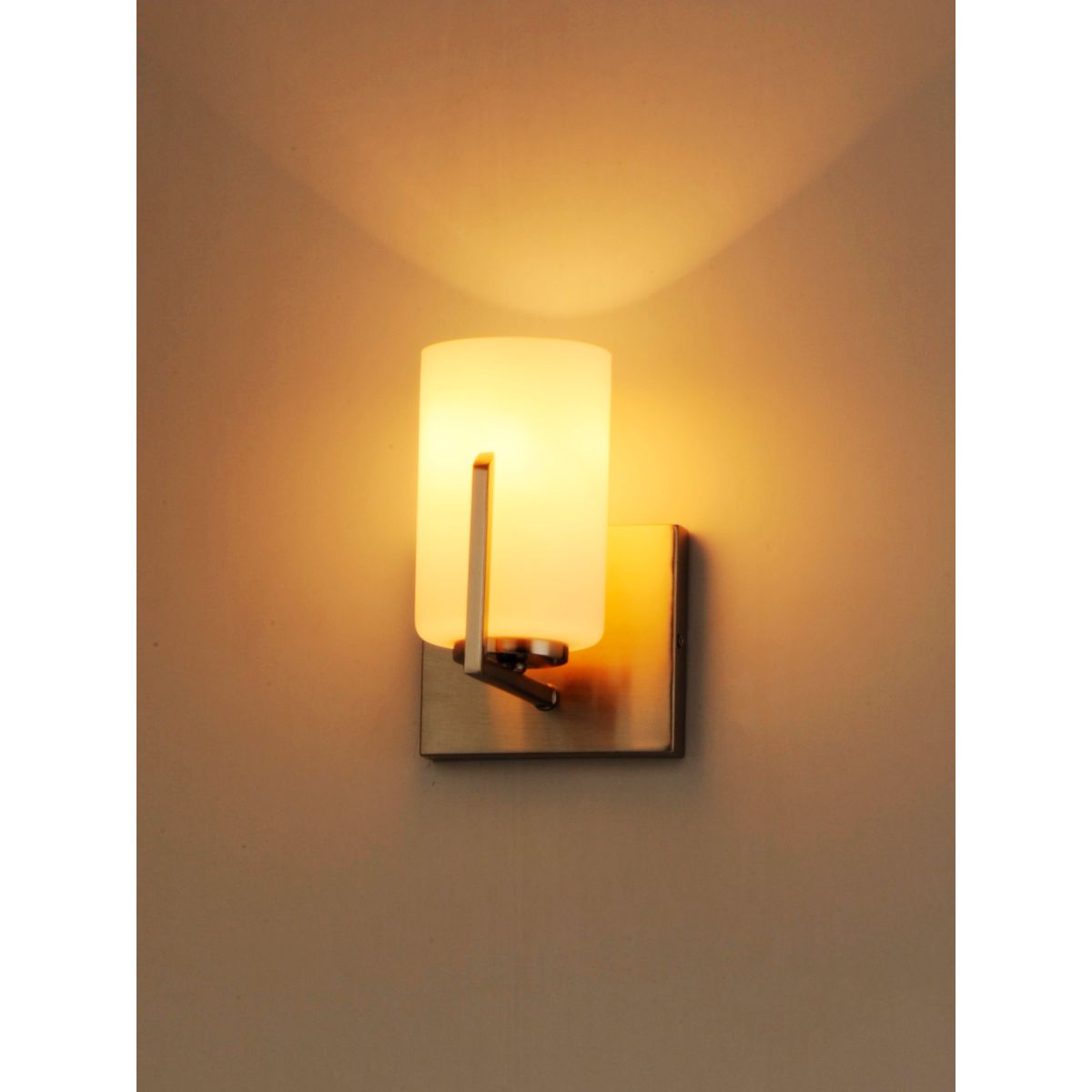 Dart 8 in. Armed Sconce Nickel Finish - Bees Lighting