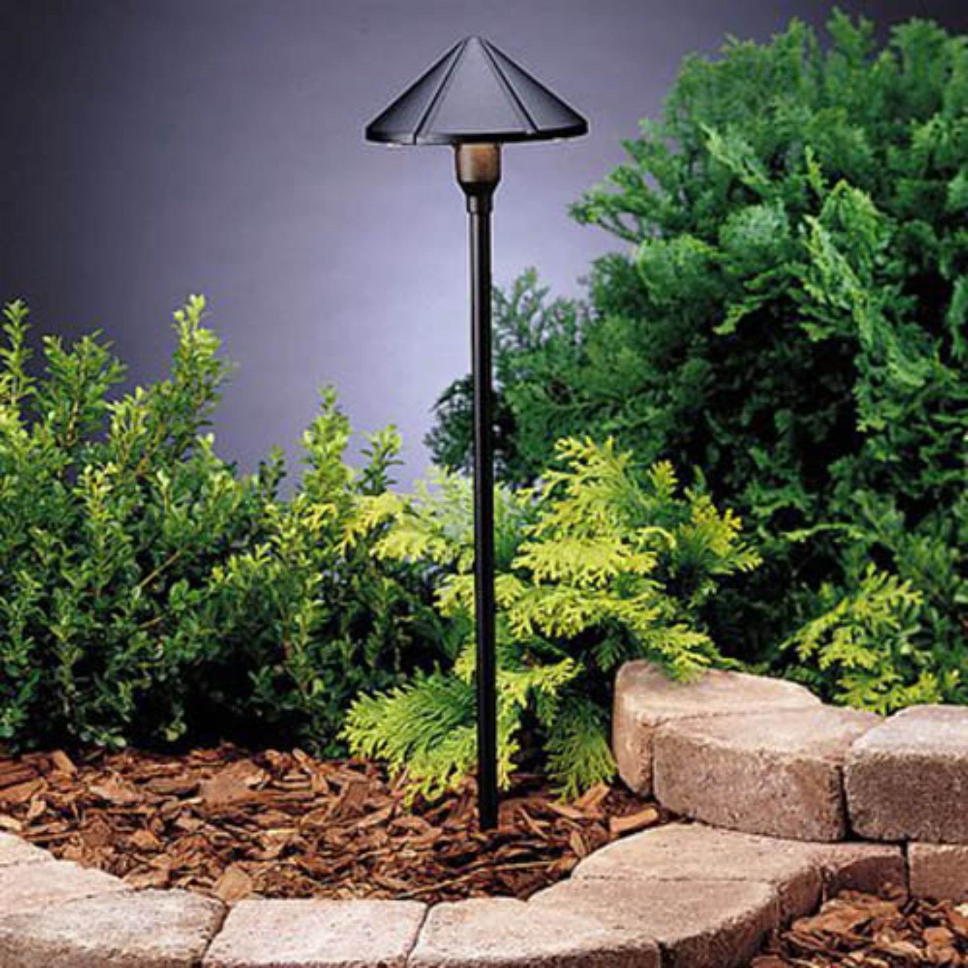 Center Mount Path Light - Bees Lighting