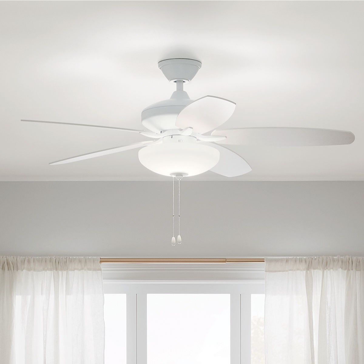 Renew Select 52 Inch Contemporary Ceiling Fan With Light - Bees Lighting