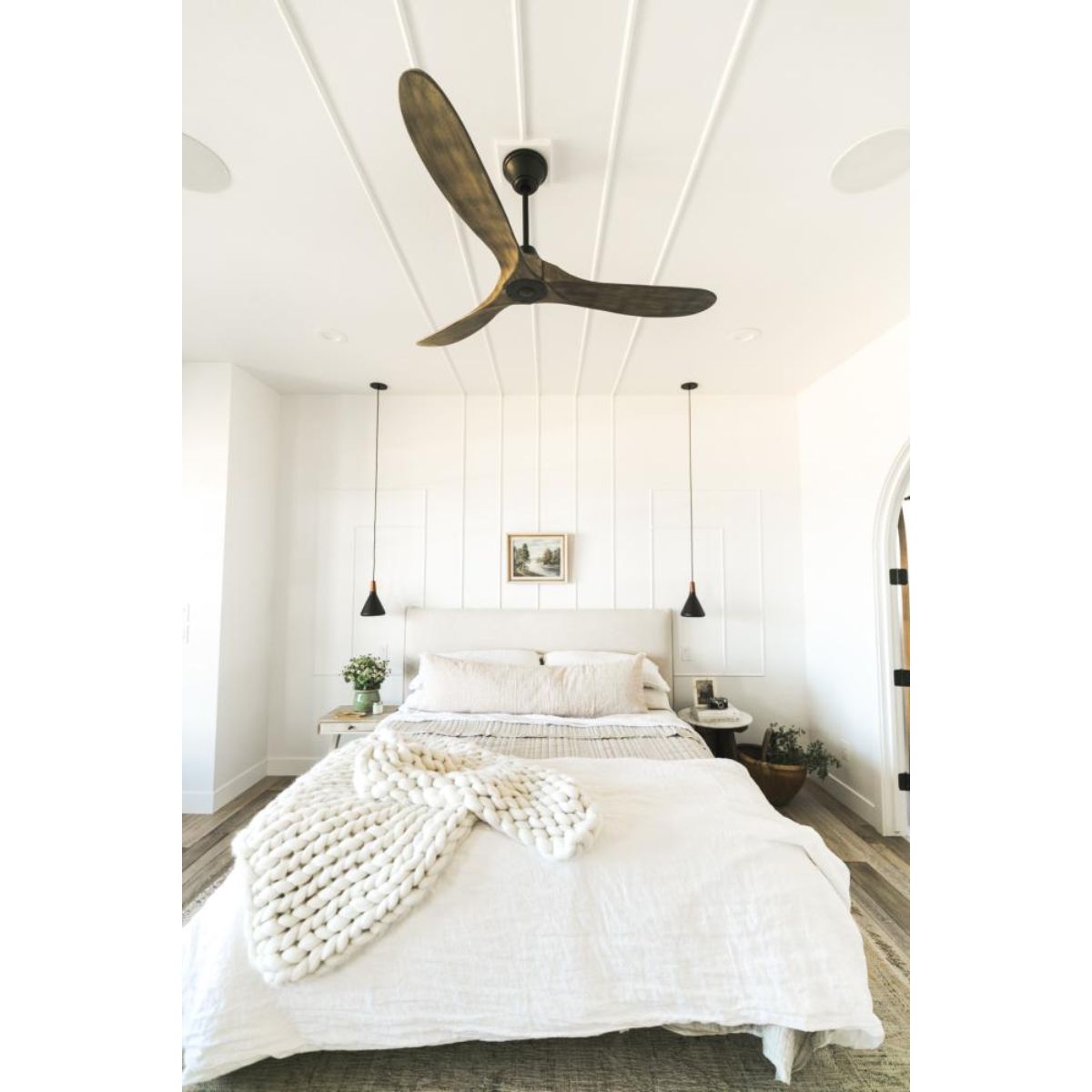 Maverick II 52 Inch Aged Pewter Damp Rated Ceiling Fan with Remote - Bees Lighting