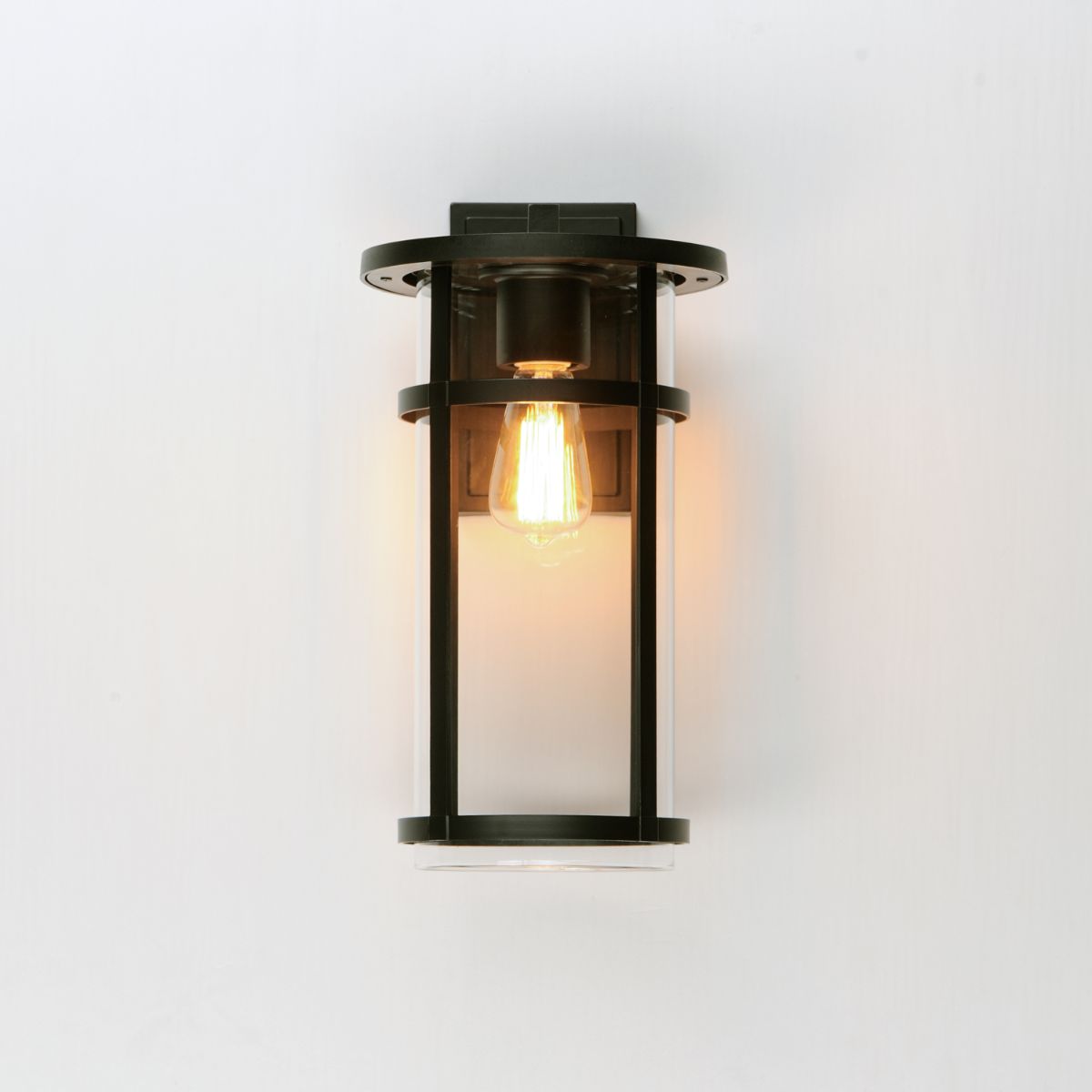 Clyde Vivex 17 in. Outdoor Wall Sconce Black Finish - Bees Lighting