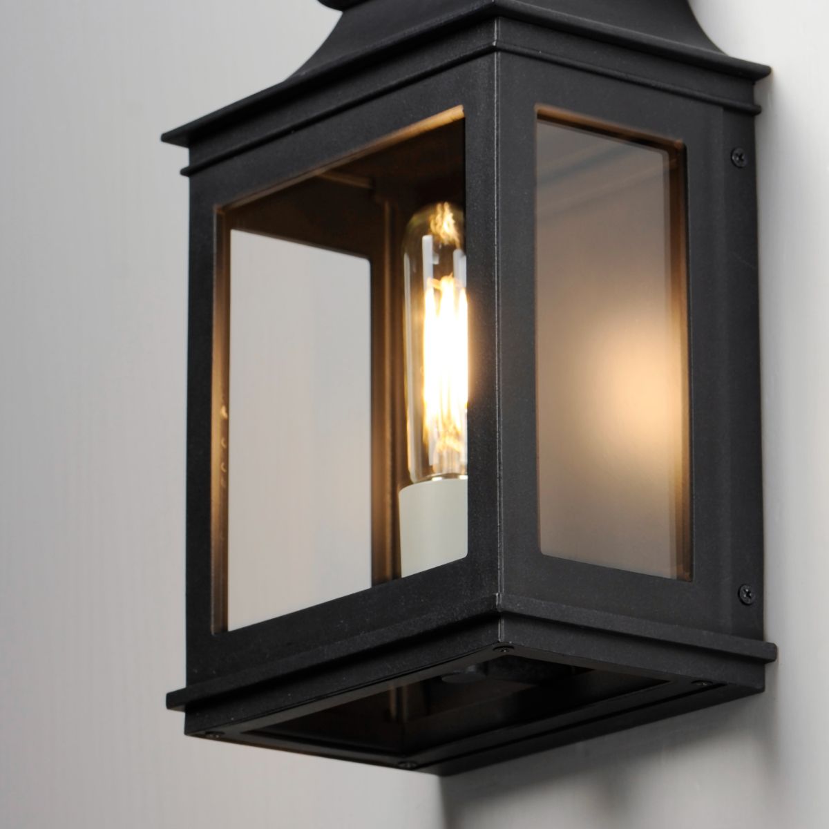 Savannah VX 13 in. Outdoor Wall Sconce Black Finish - Bees Lighting
