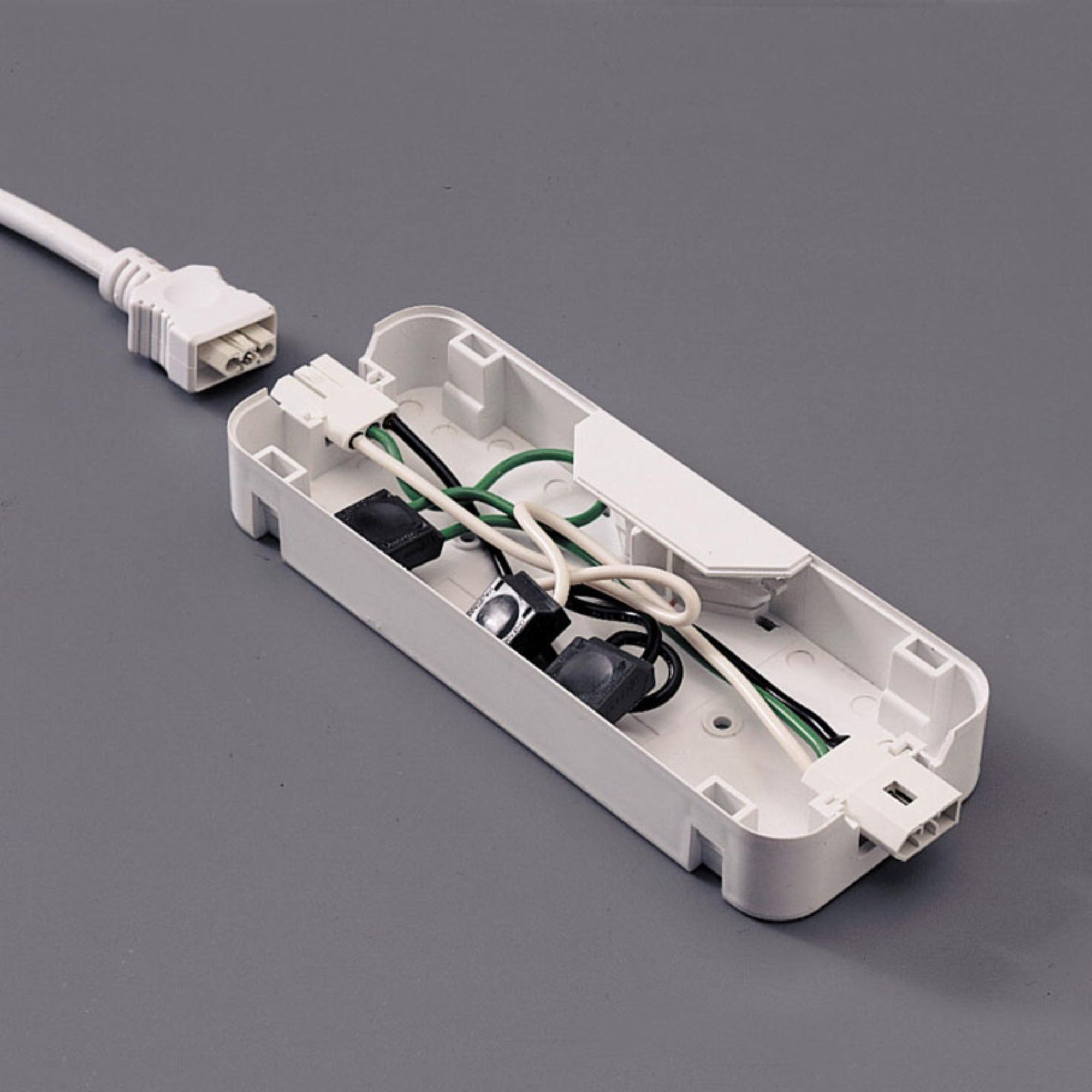 Wire Module Box for 6U Under cabinet lights, White - Bees Lighting