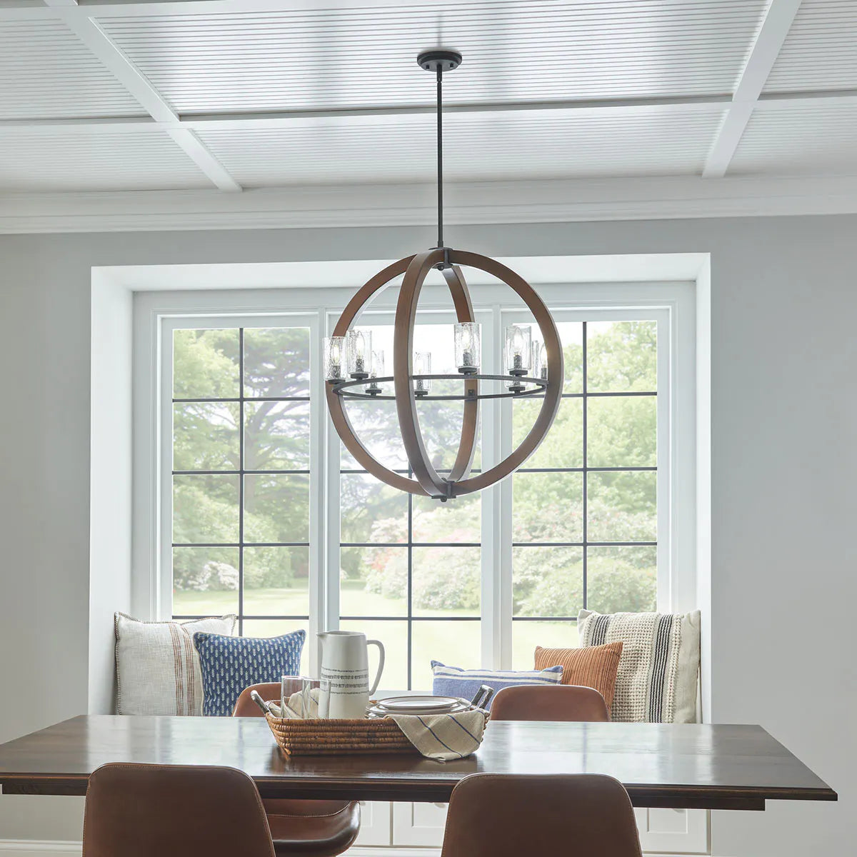 Grand Bank 30" 8-Light Chandelier 1-Tier with Clear seeded glass, Auburn stained Finish - Bees Lighting