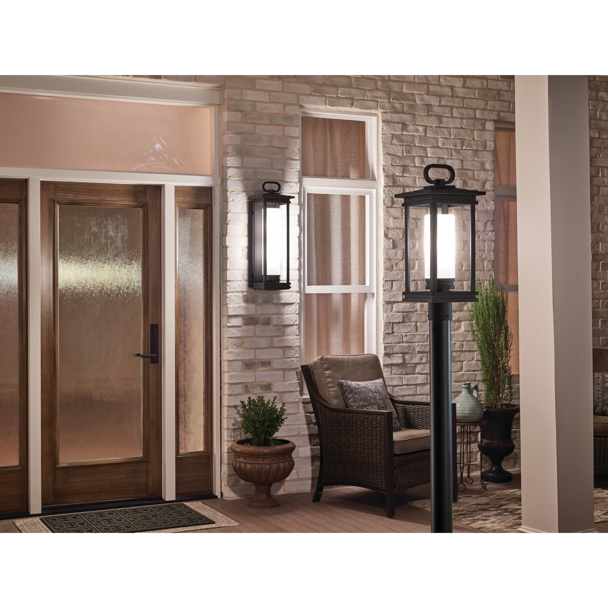 South Hope 22" Outdoor Post Light, Rubbed Bronze Finish - Bees Lighting