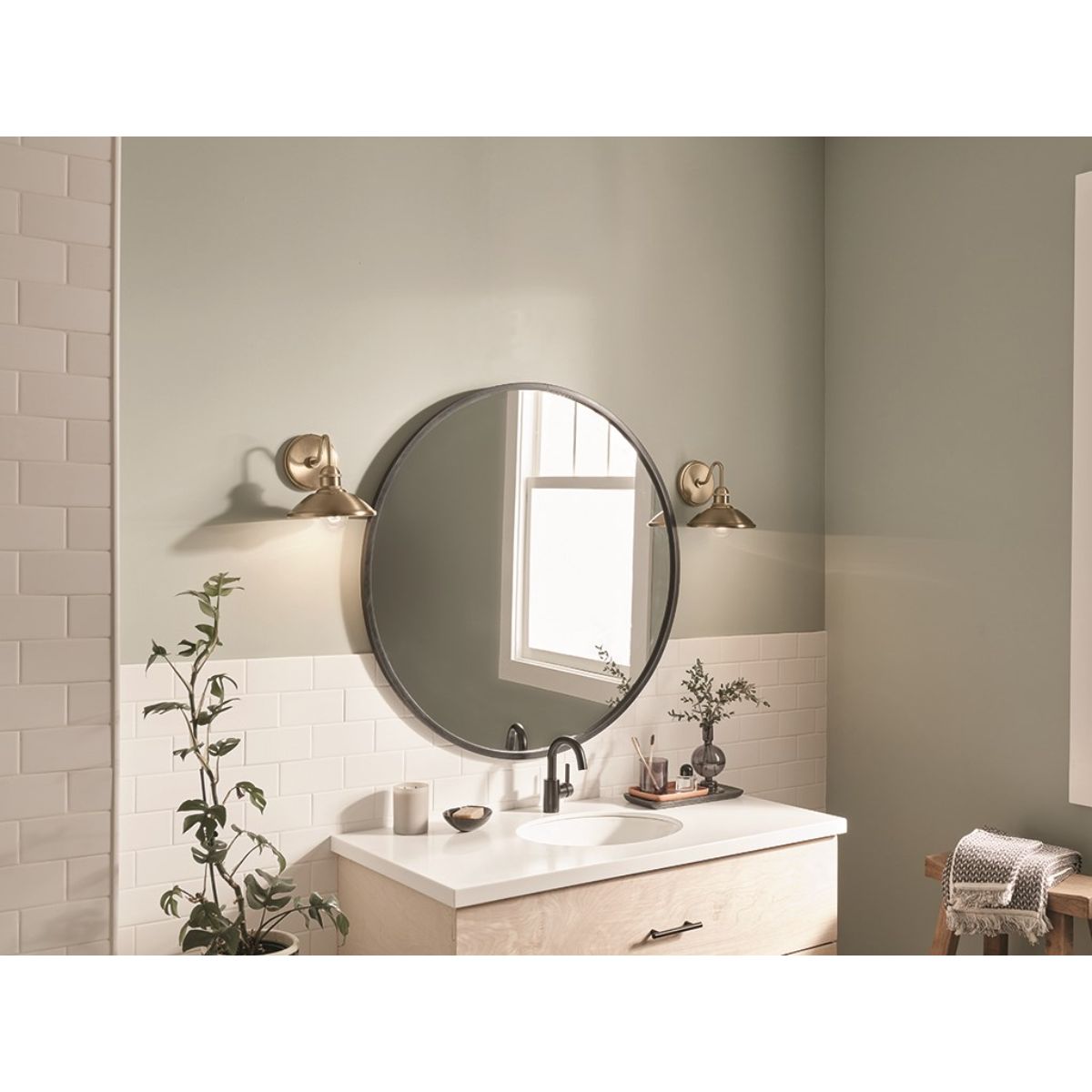 Clyde Vanity Light - Bees Lighting