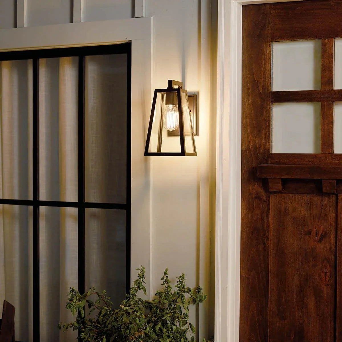Delison Outdoor Wall Sconce - Bees Lighting