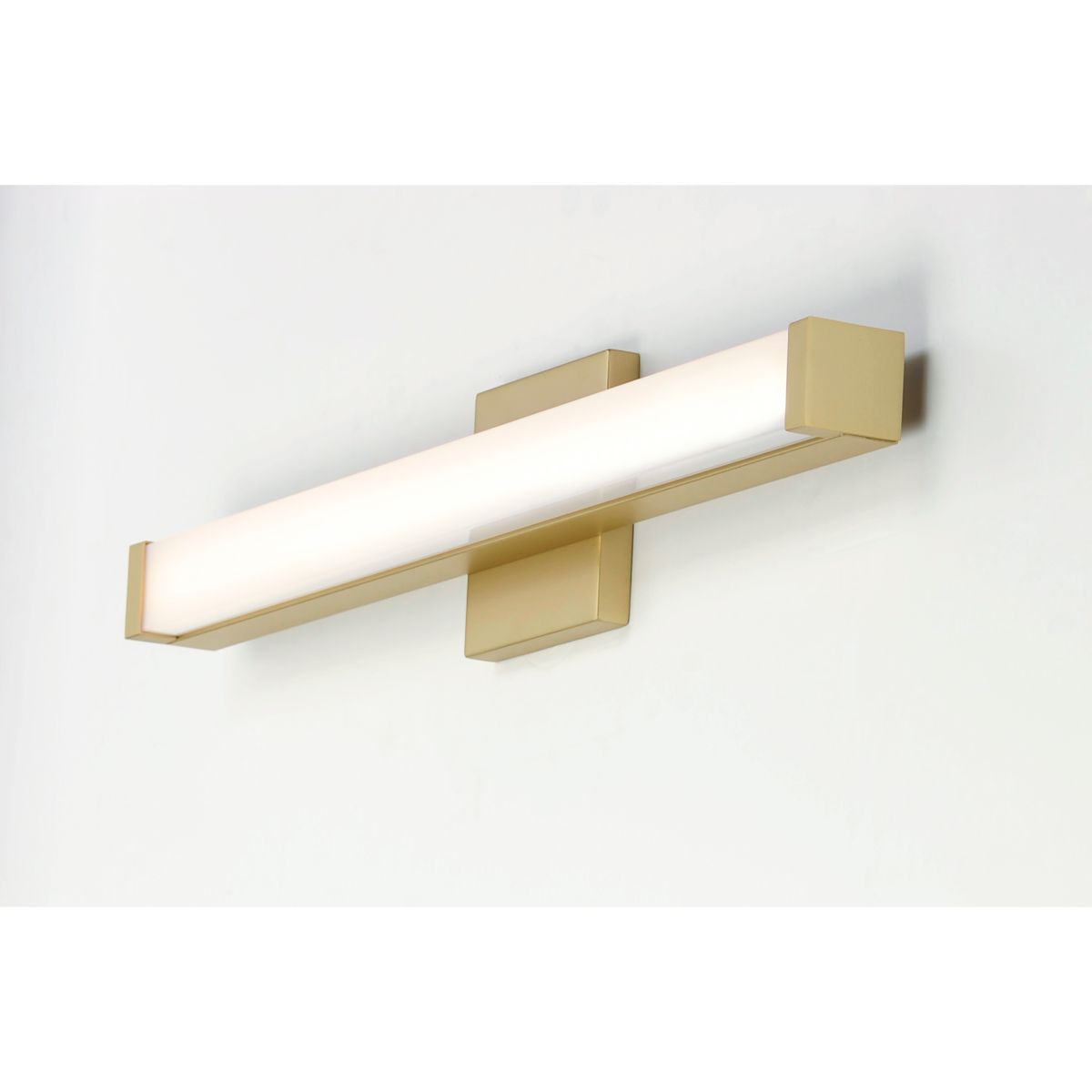 Spec 18 in. LED Bath Bar Gold Finish - Bees Lighting