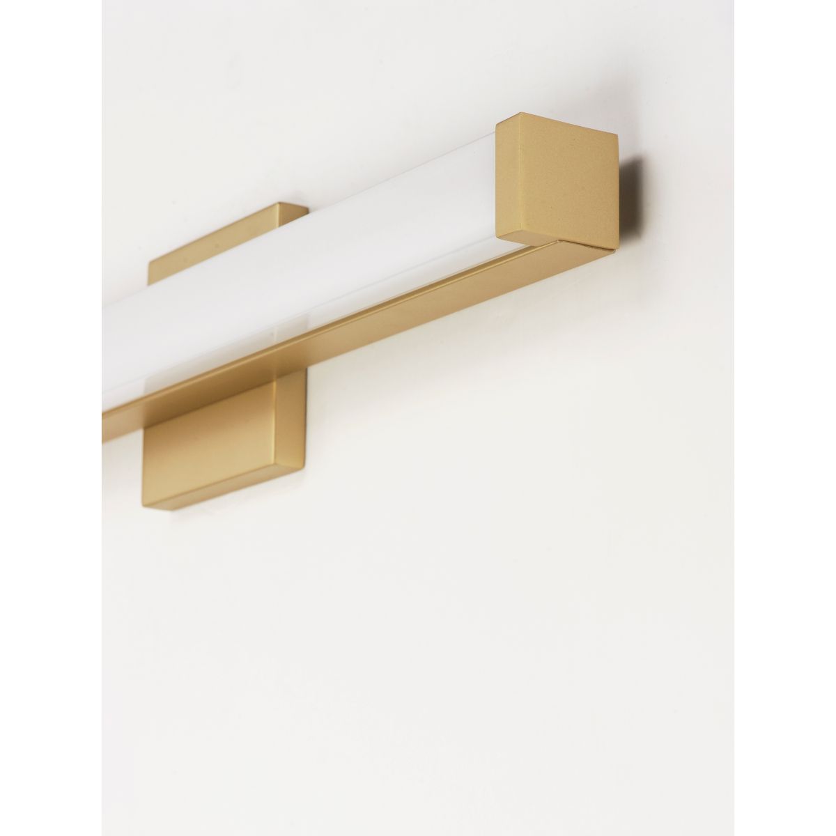 Spec 24 in. LED Bath Bar Gold Finish - Bees Lighting
