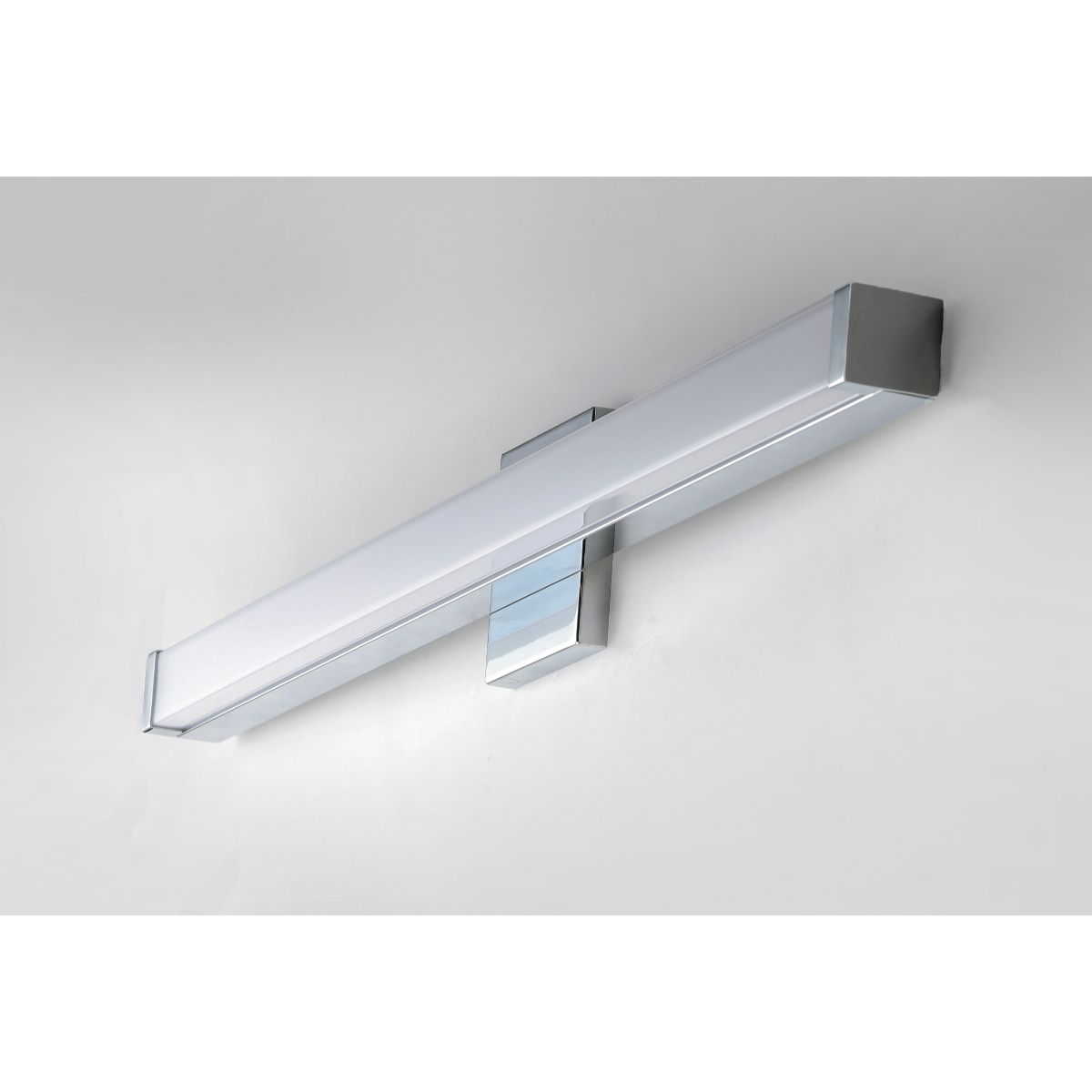 Spec 36 in. LED Bath Bar Polished Chrome Finish - Bees Lighting