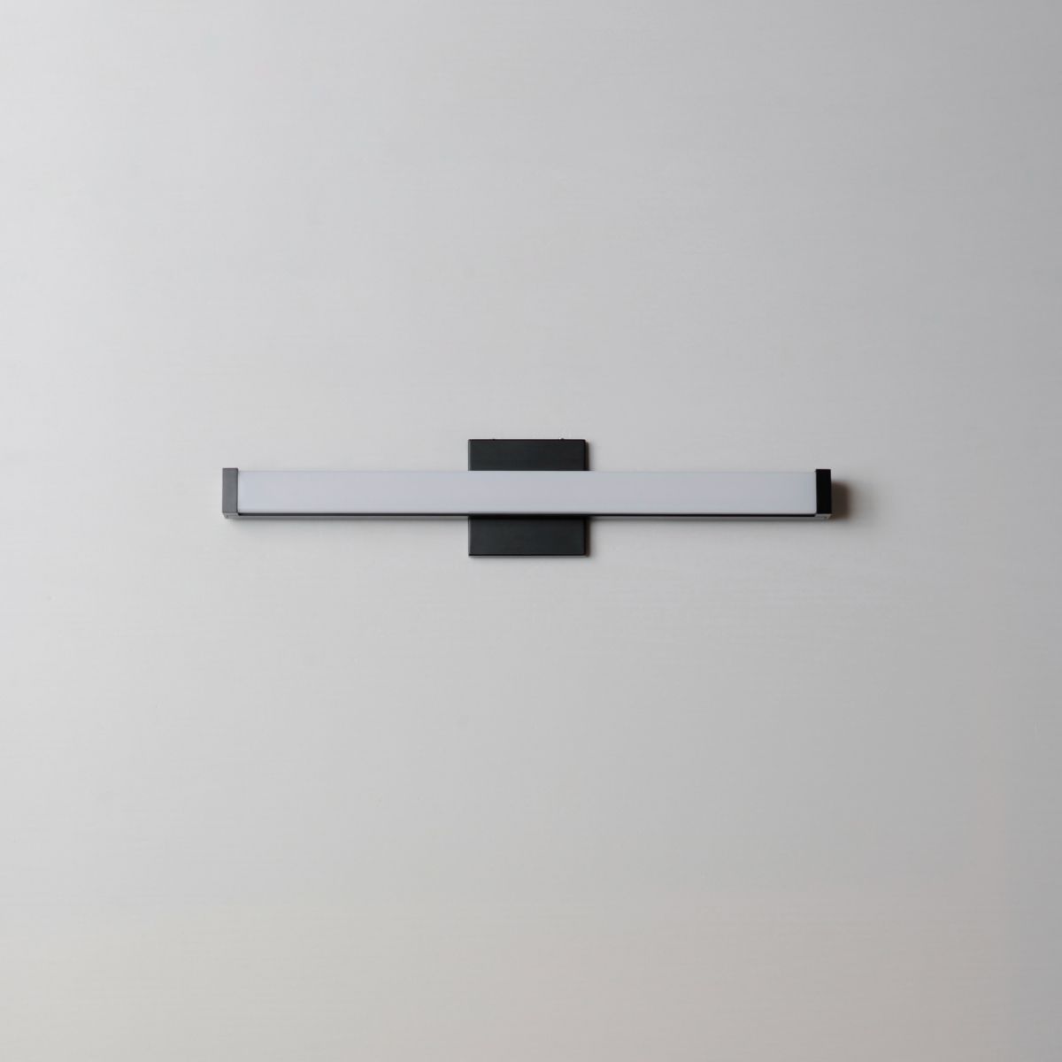Spec 24 in. LED Bath Bar Black Finish - Bees Lighting