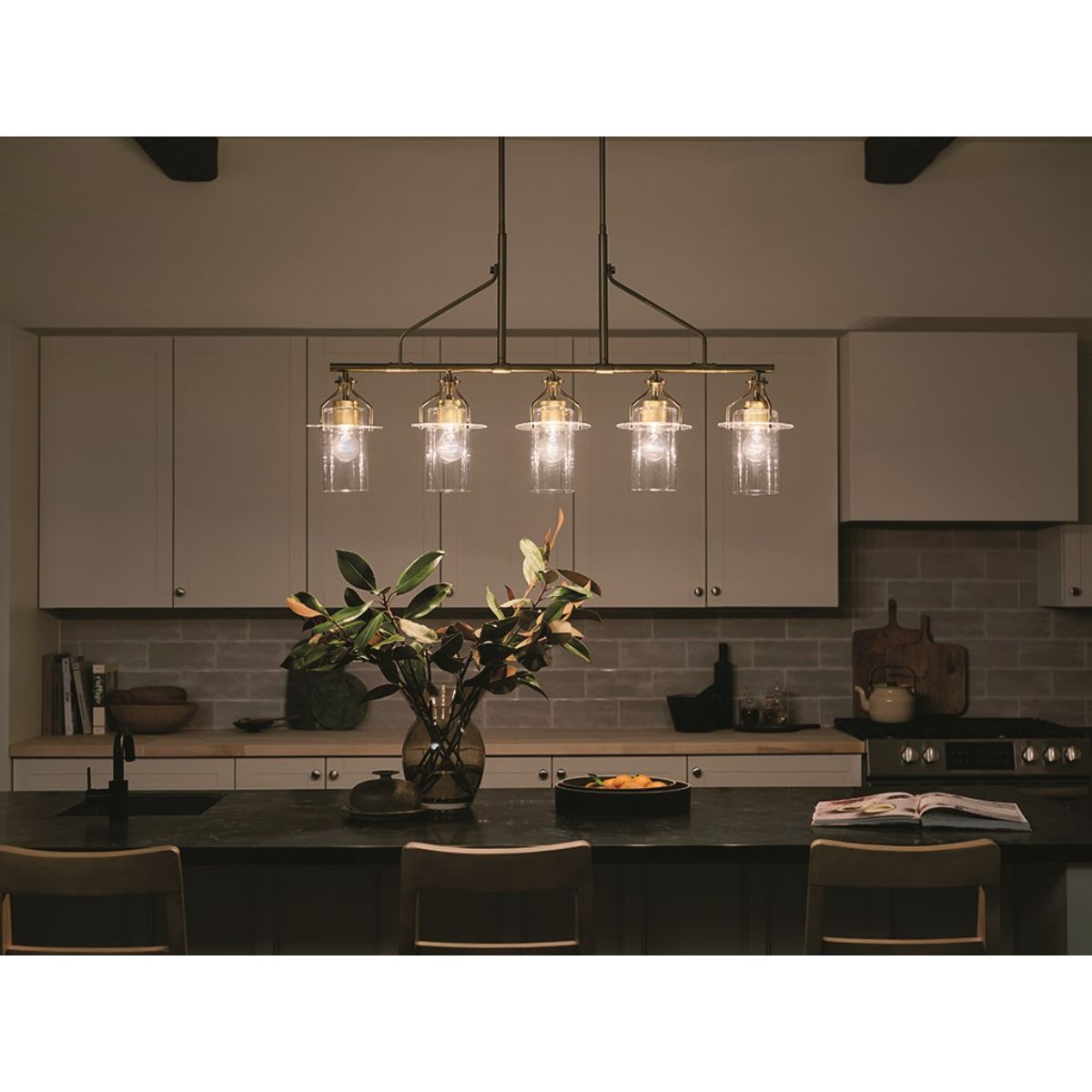 Everett 42 in. 5 Lights Chandelier Brushed Brass finish - Bees Lighting