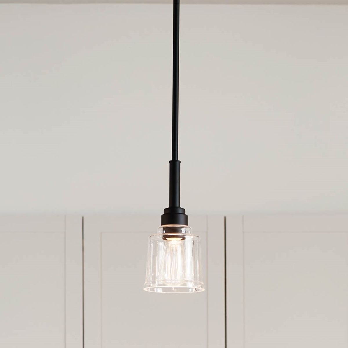 Aivian 5 in. Pendant Light Black finish - Bees Lighting