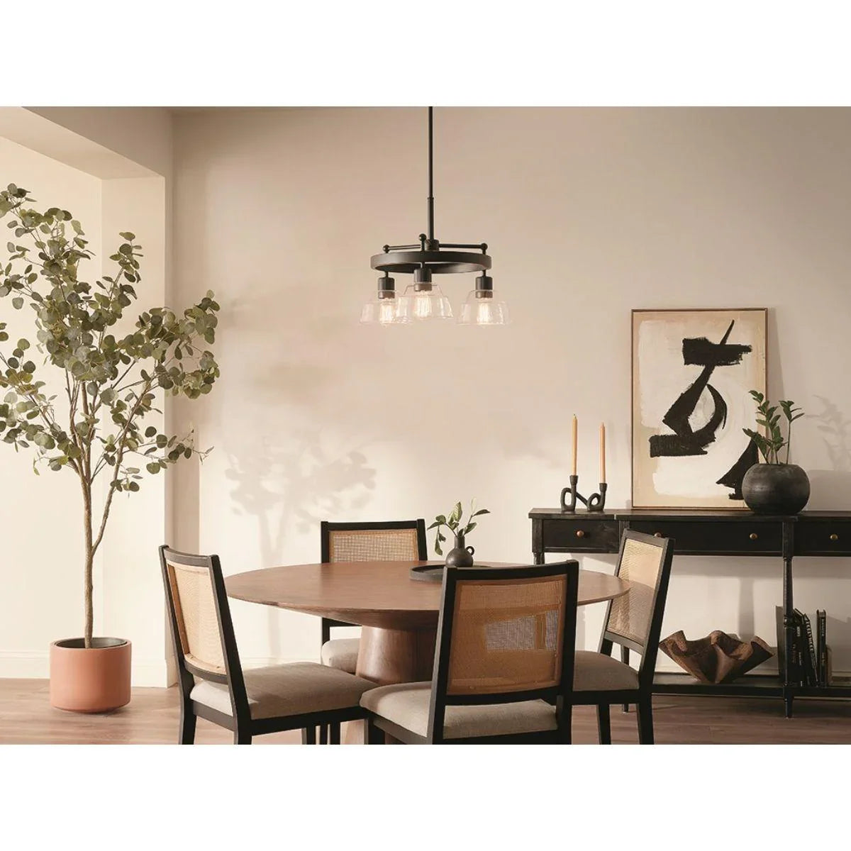 Eastmont 1-Tier Chandelier - Bees Lighting