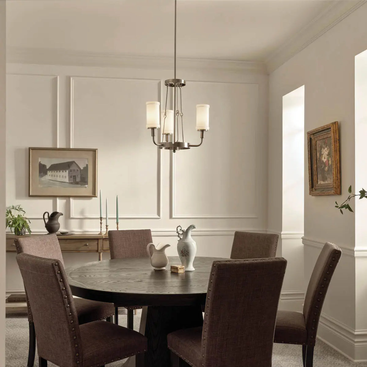 Vetivene Chandelier - Bees Lighting
