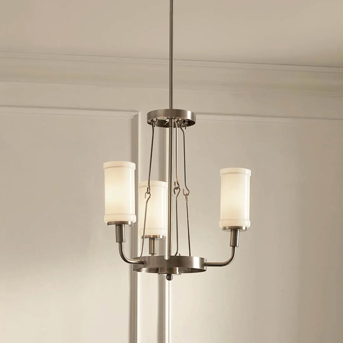 Vetivene Chandelier - Bees Lighting