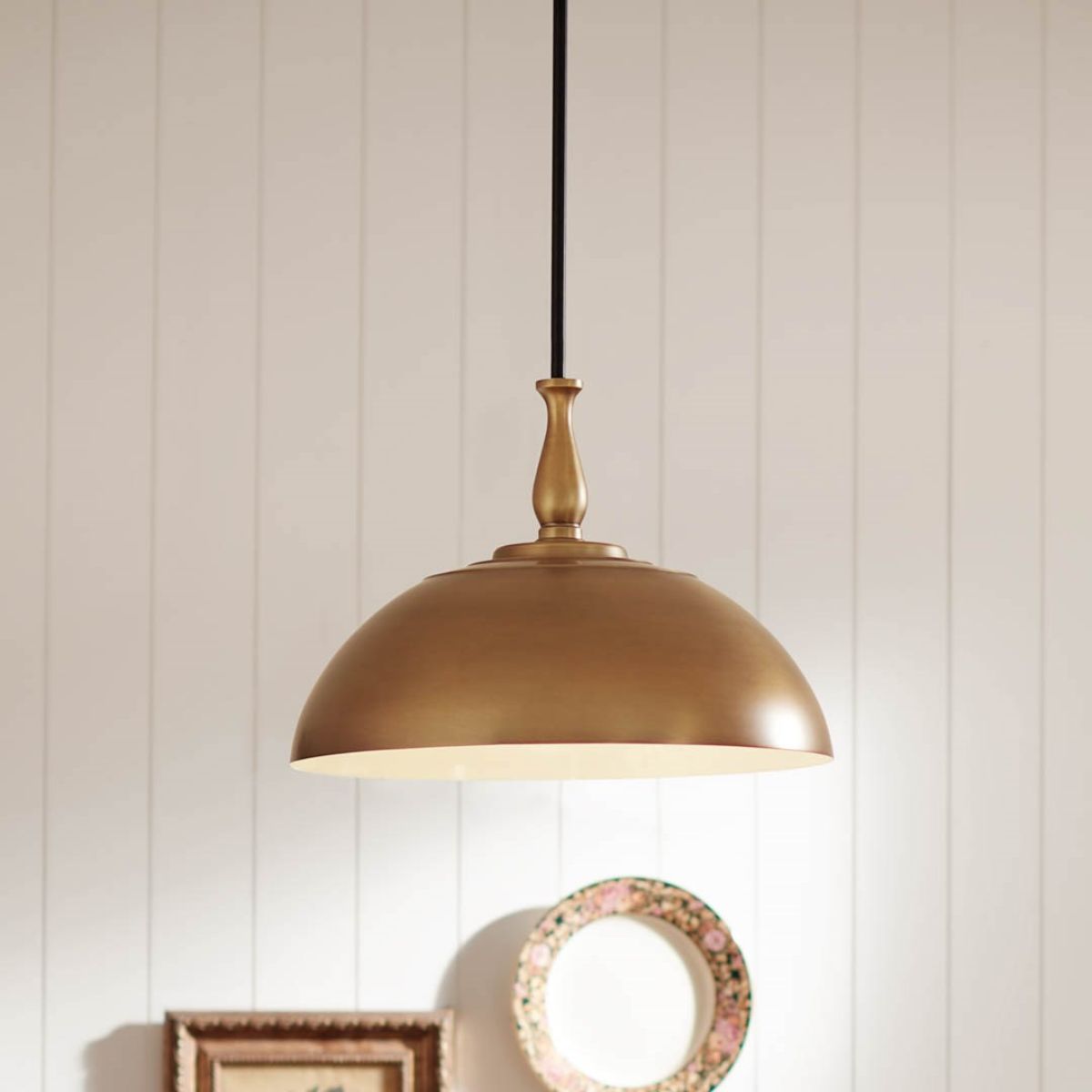 Fira Pendant Light - Bees Lighting