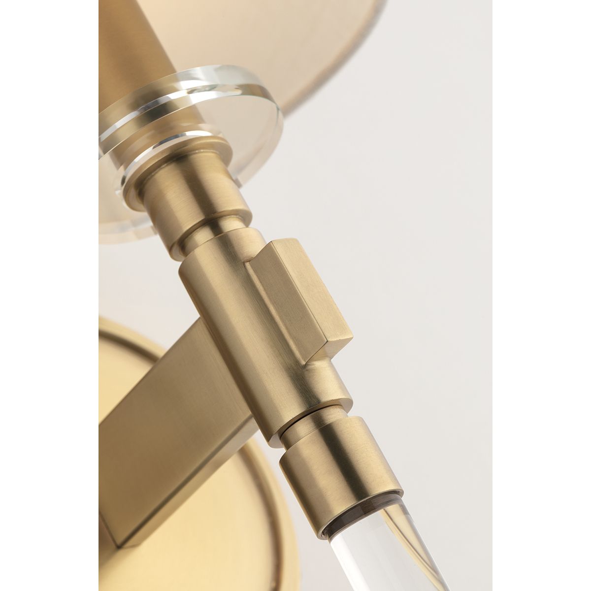 Blixen 21 in. Armed Sconce Brass finish - Bees Lighting