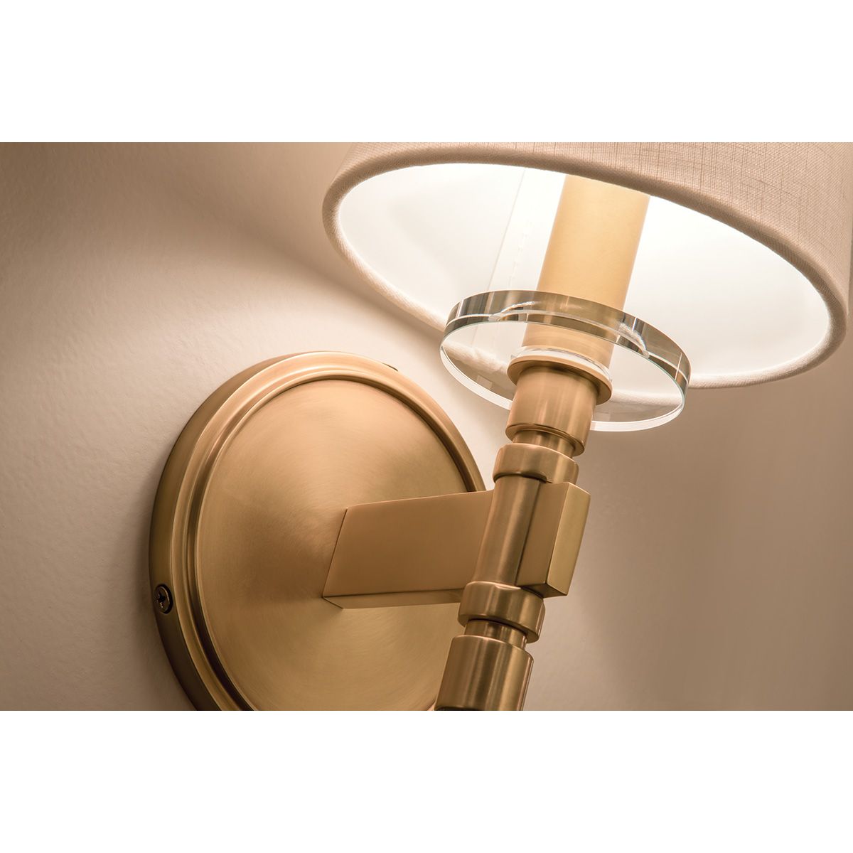 Blixen 21 in. Armed Sconce Brass finish - Bees Lighting