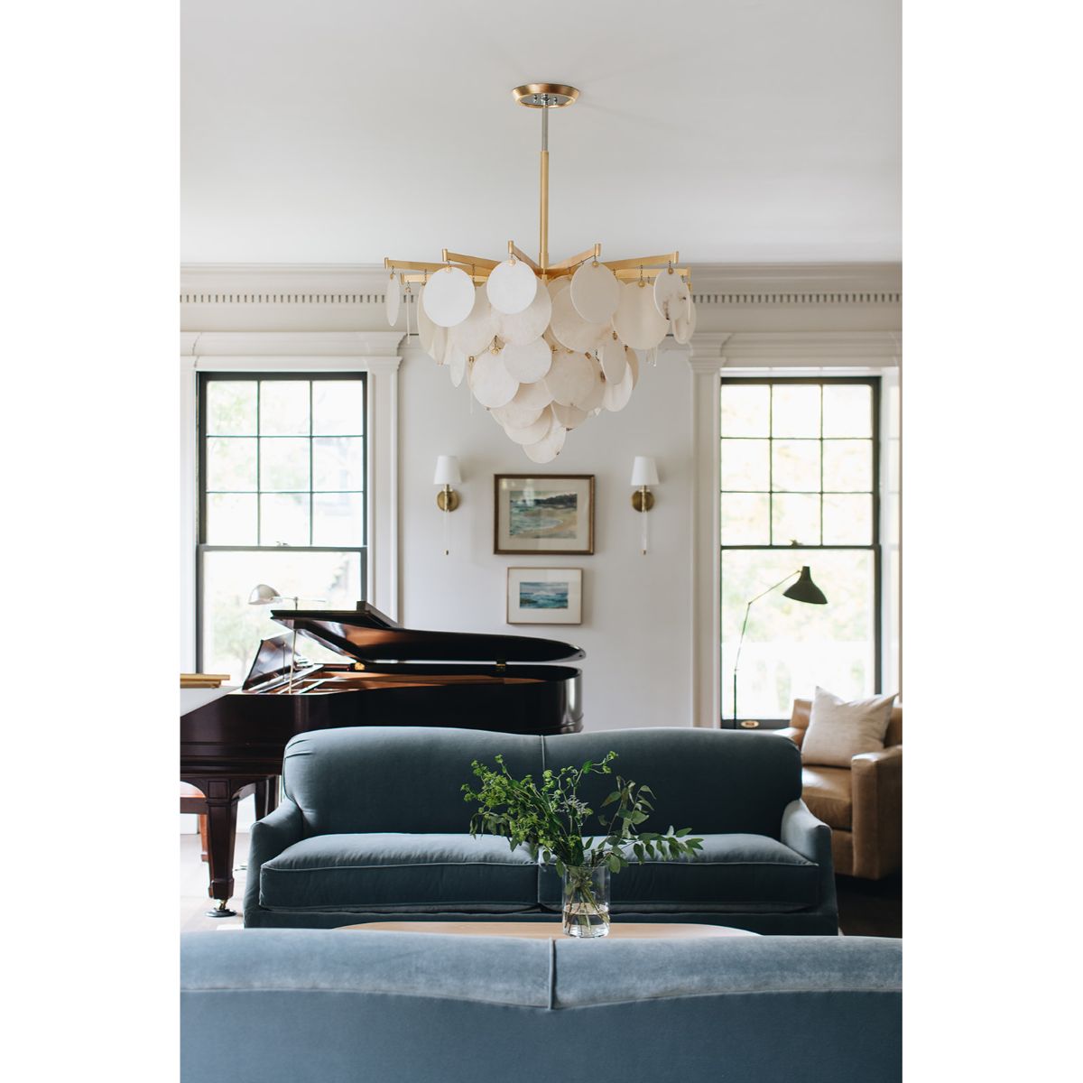 Blixen 21 in. Armed Sconce Brass finish - Bees Lighting