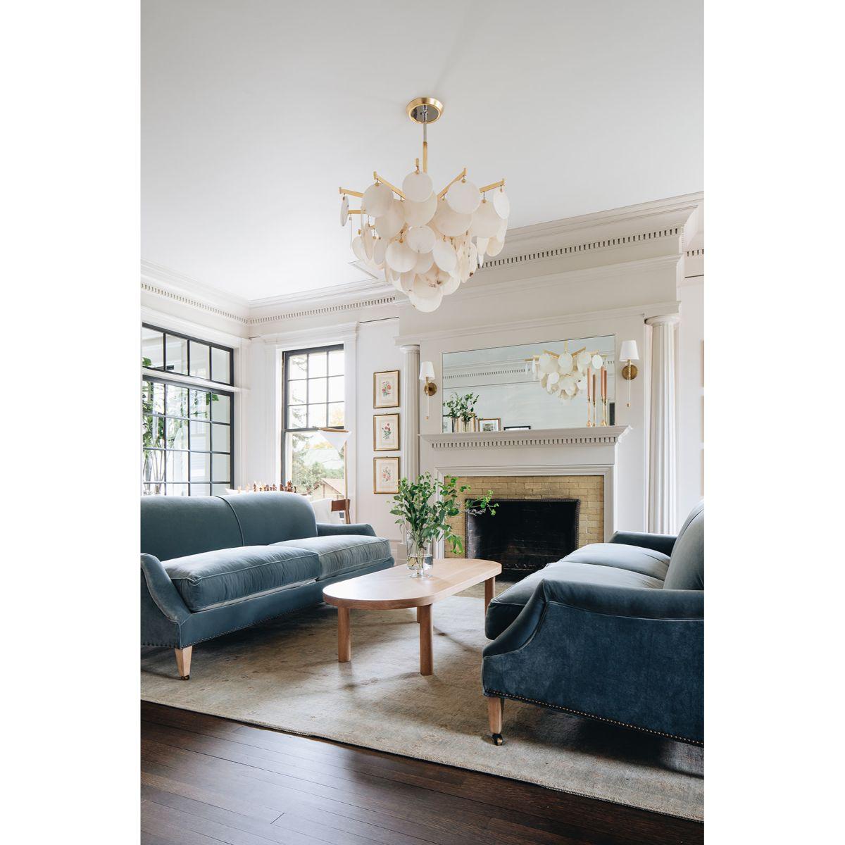 Blixen 21 in. Armed Sconce Brass finish - Bees Lighting